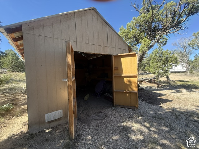 main property photo 40