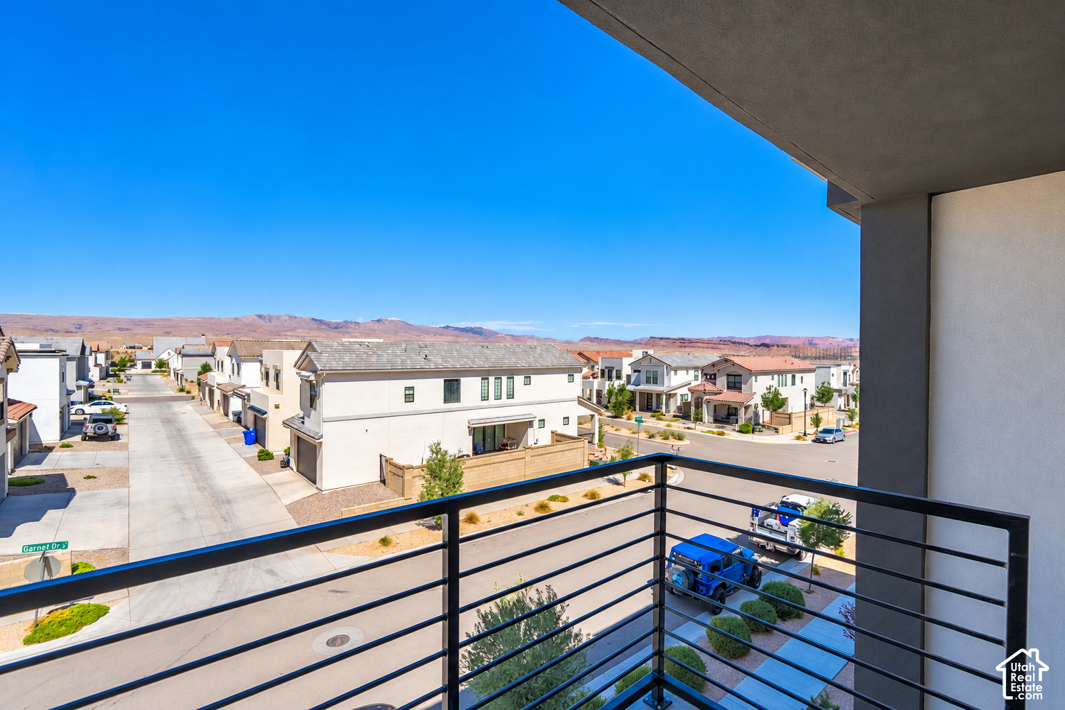 main property photo 23