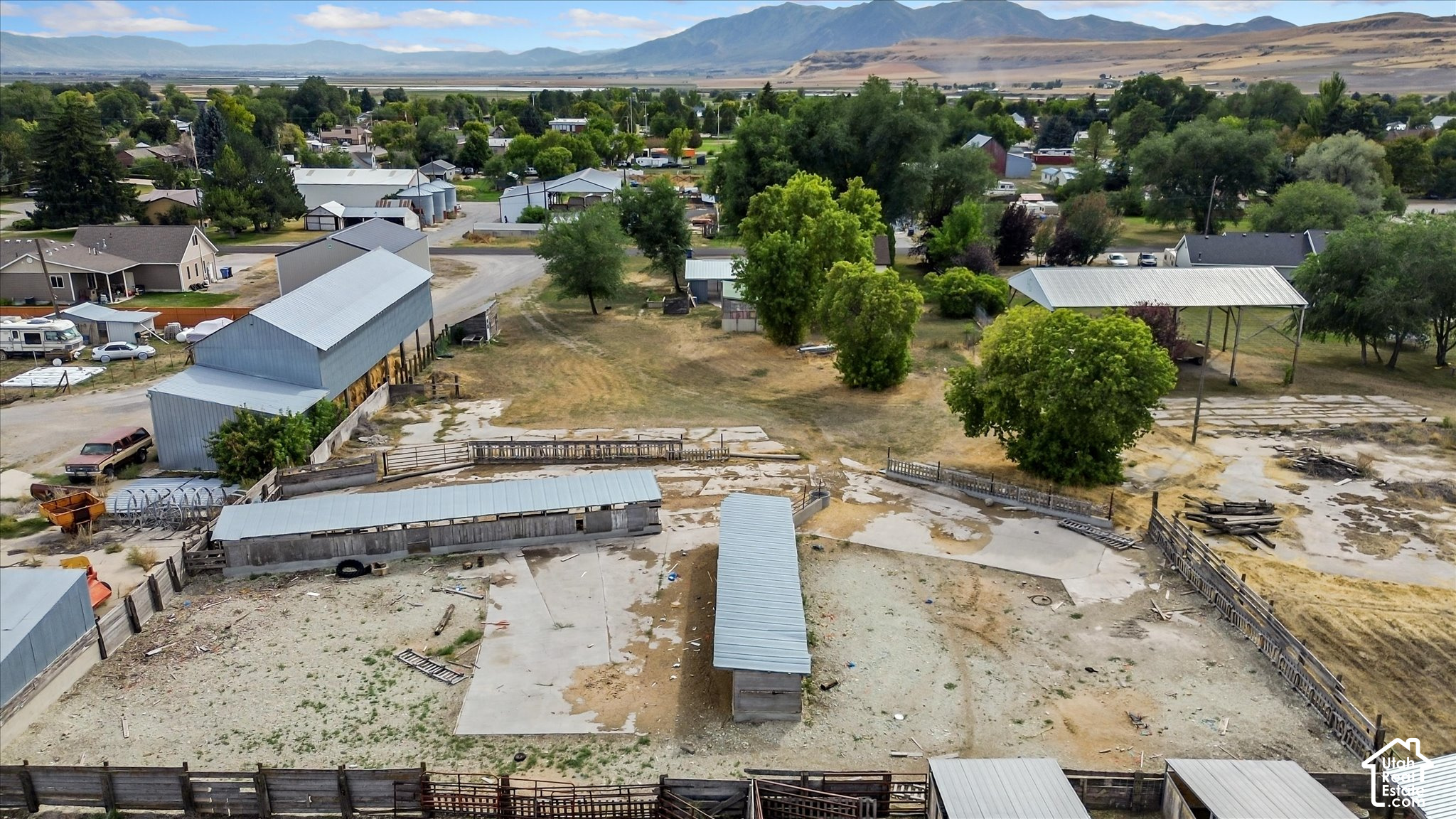main property photo 44