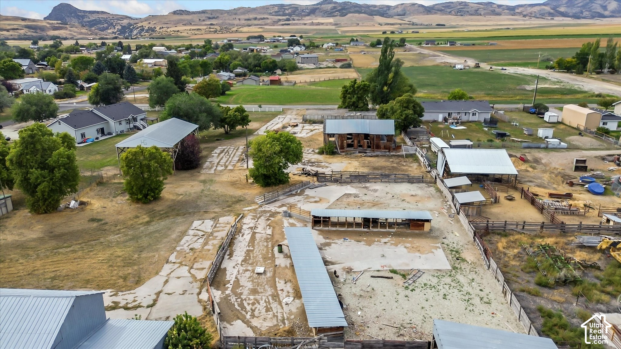 main property photo 45