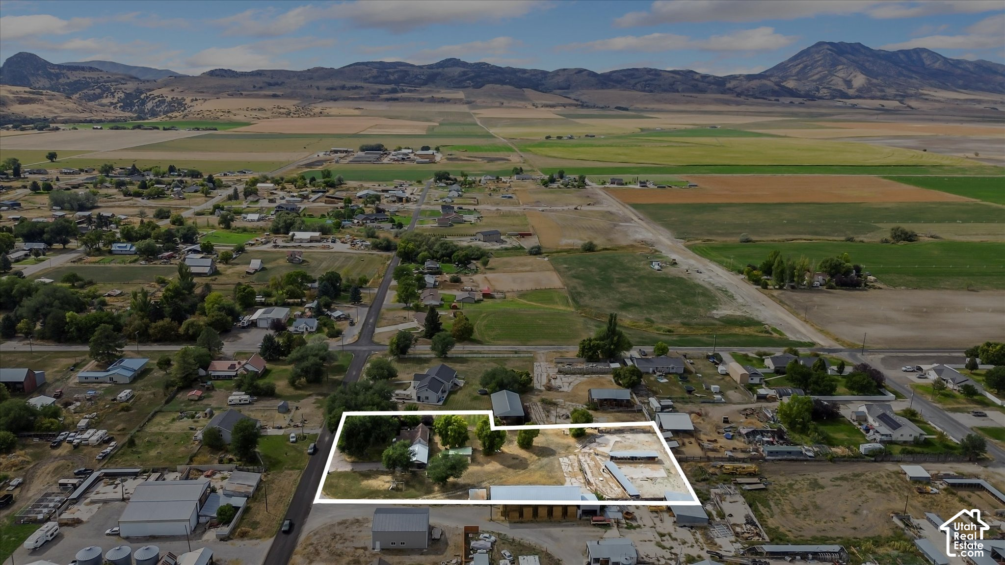 main property photo 46