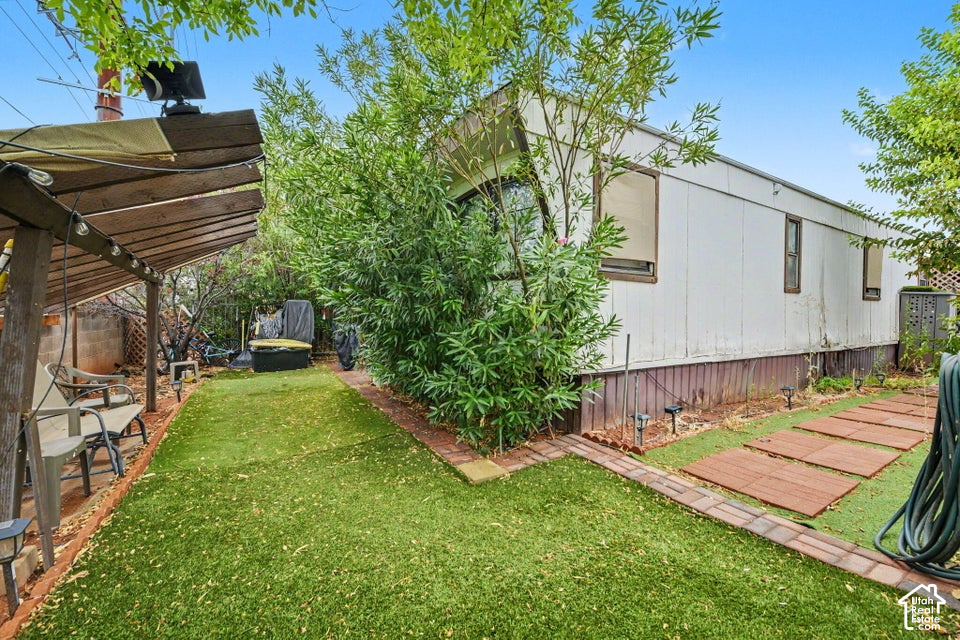 main property photo 12