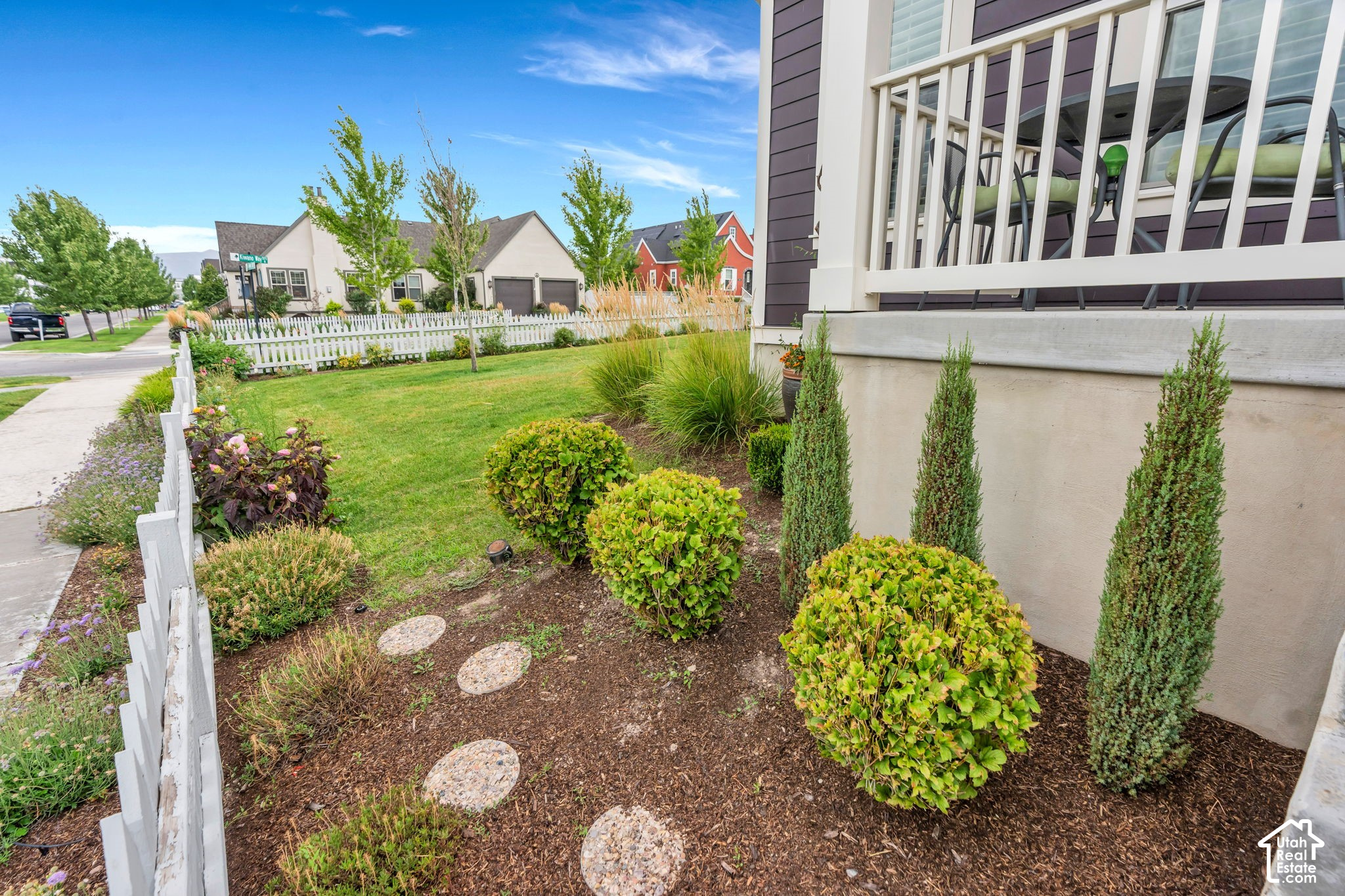 main property photo 45