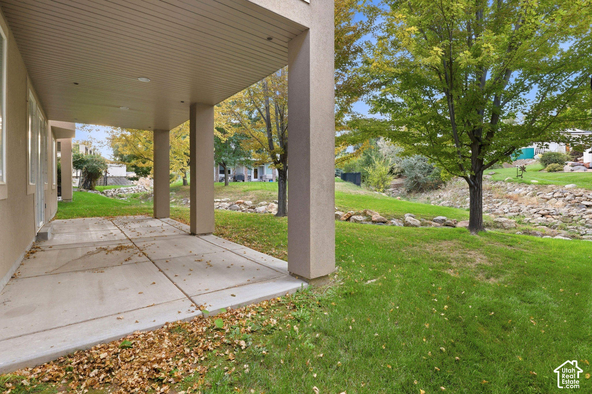 main property photo 34