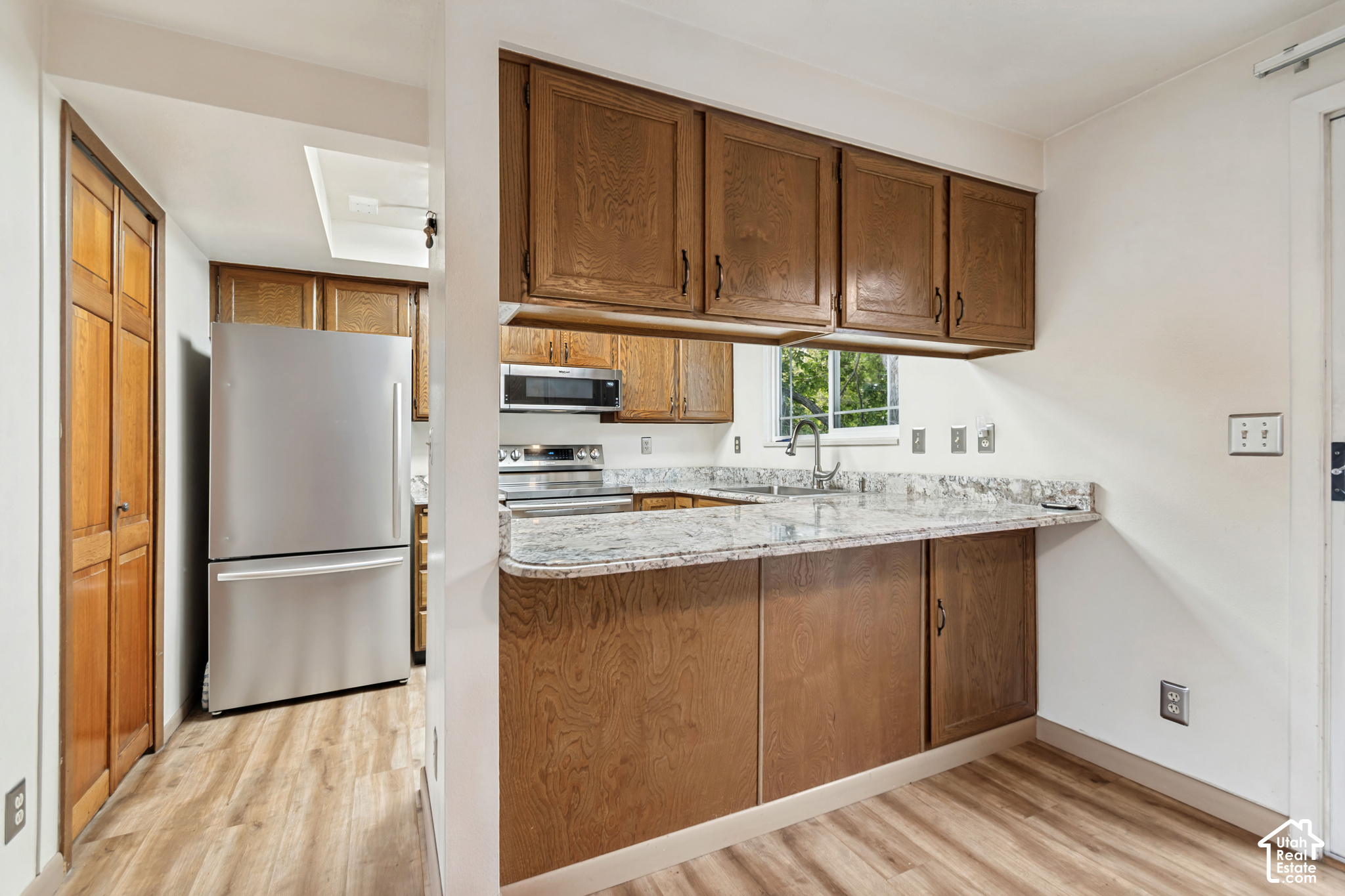 main property photo 19