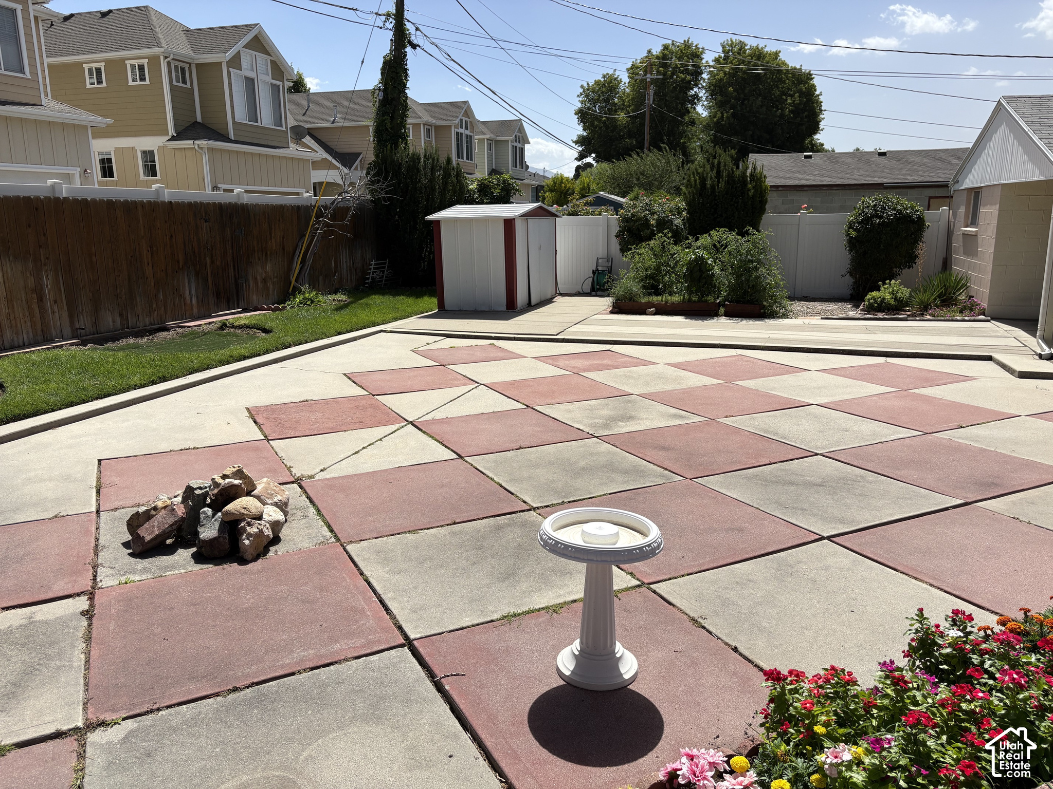 main property photo 13