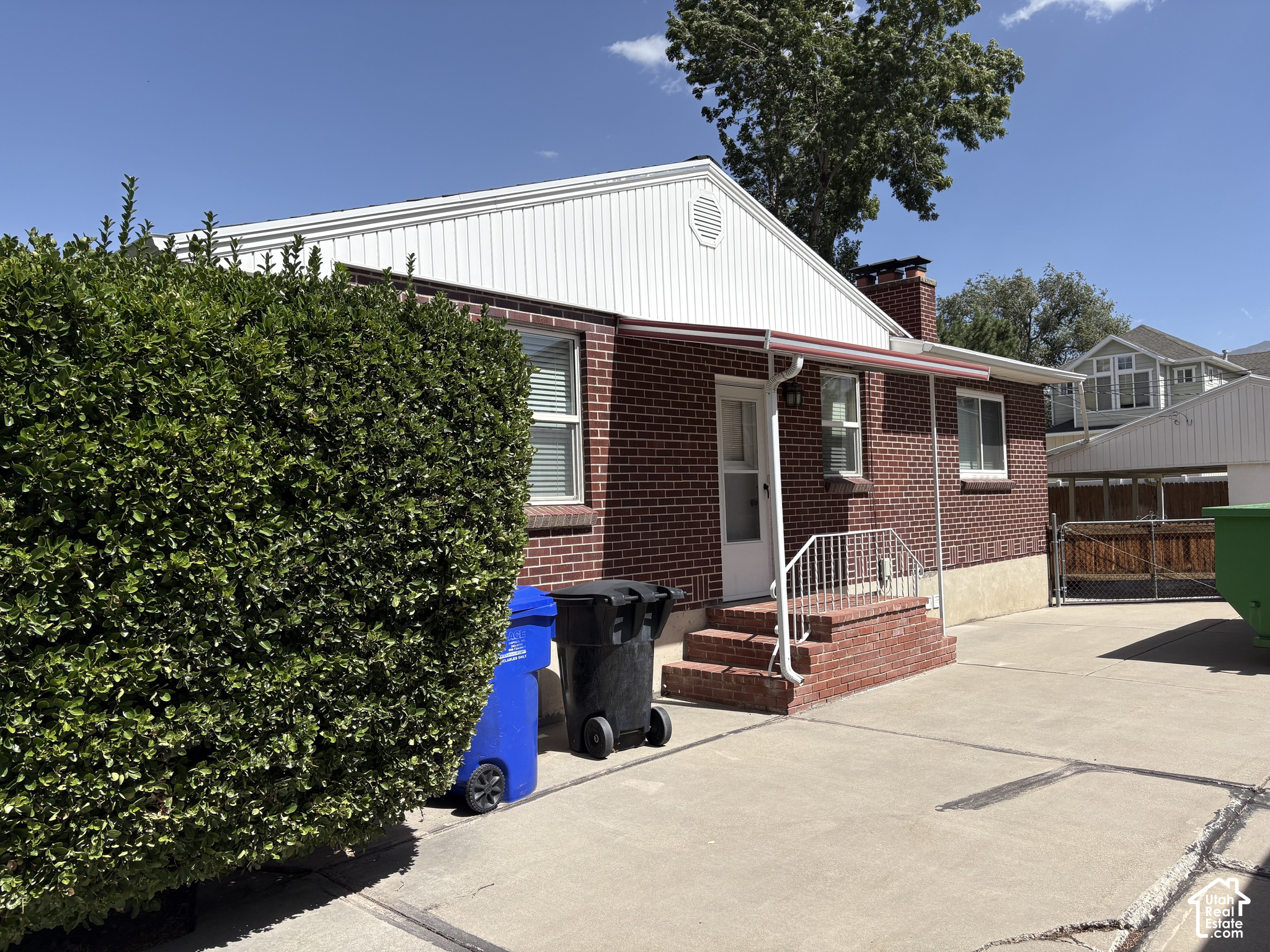 main property photo 4