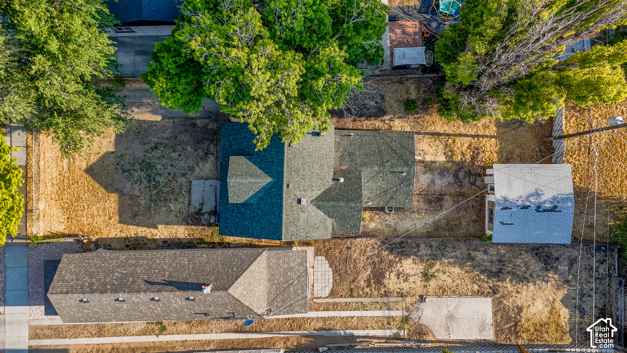 main property photo 14