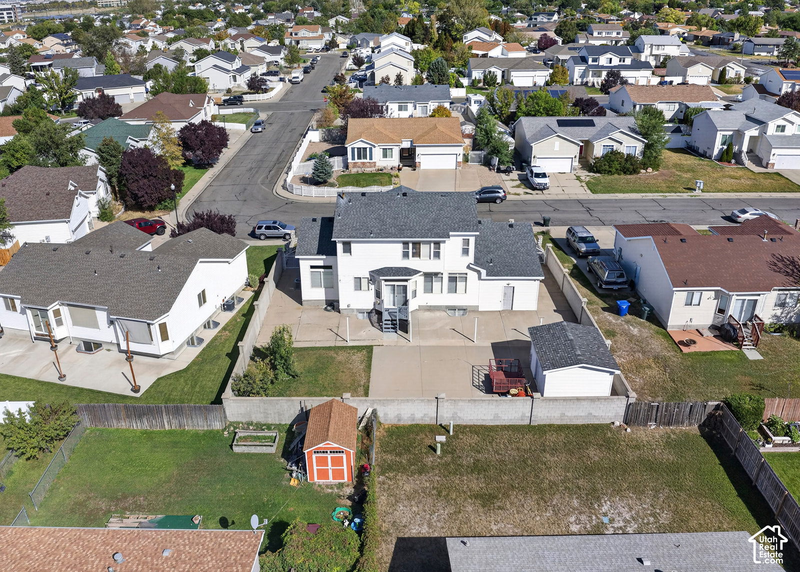 main property photo 41