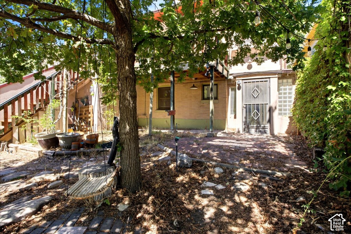 main property photo 23