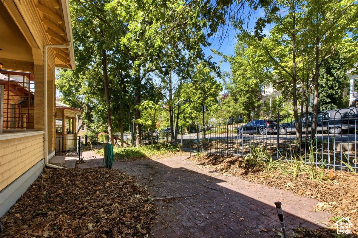main property photo 57