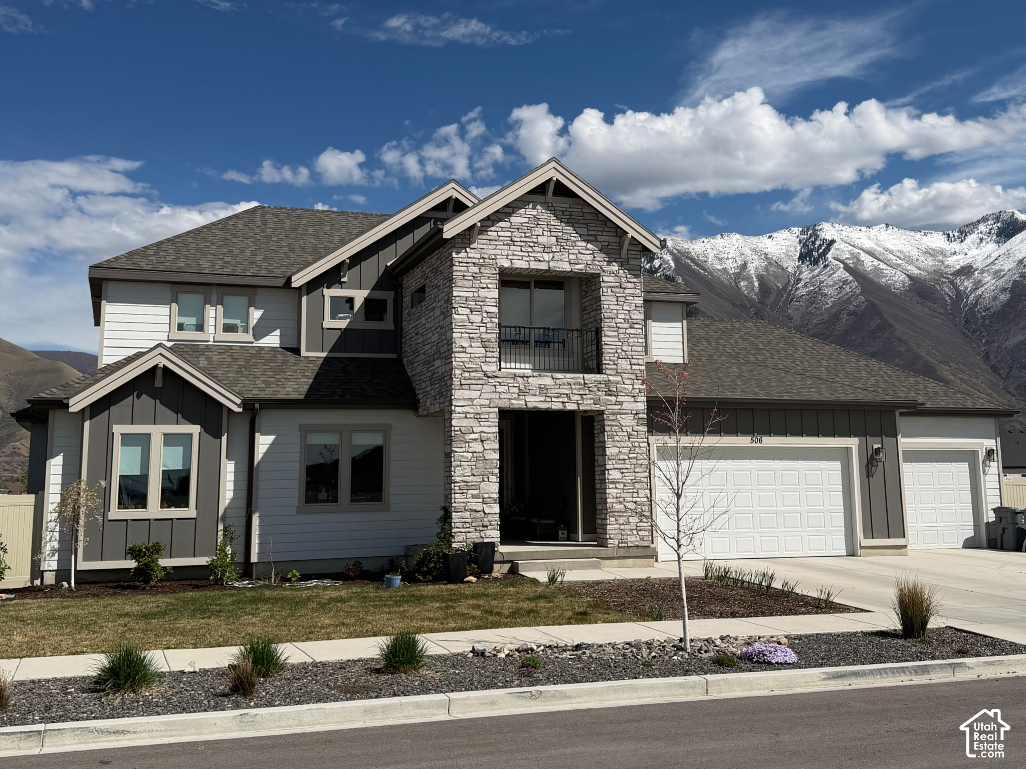 main property photo 0