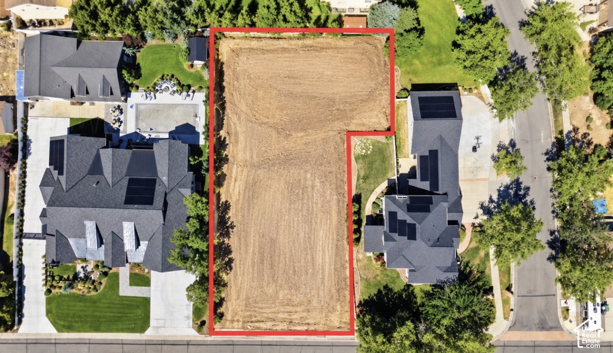 main property photo 10