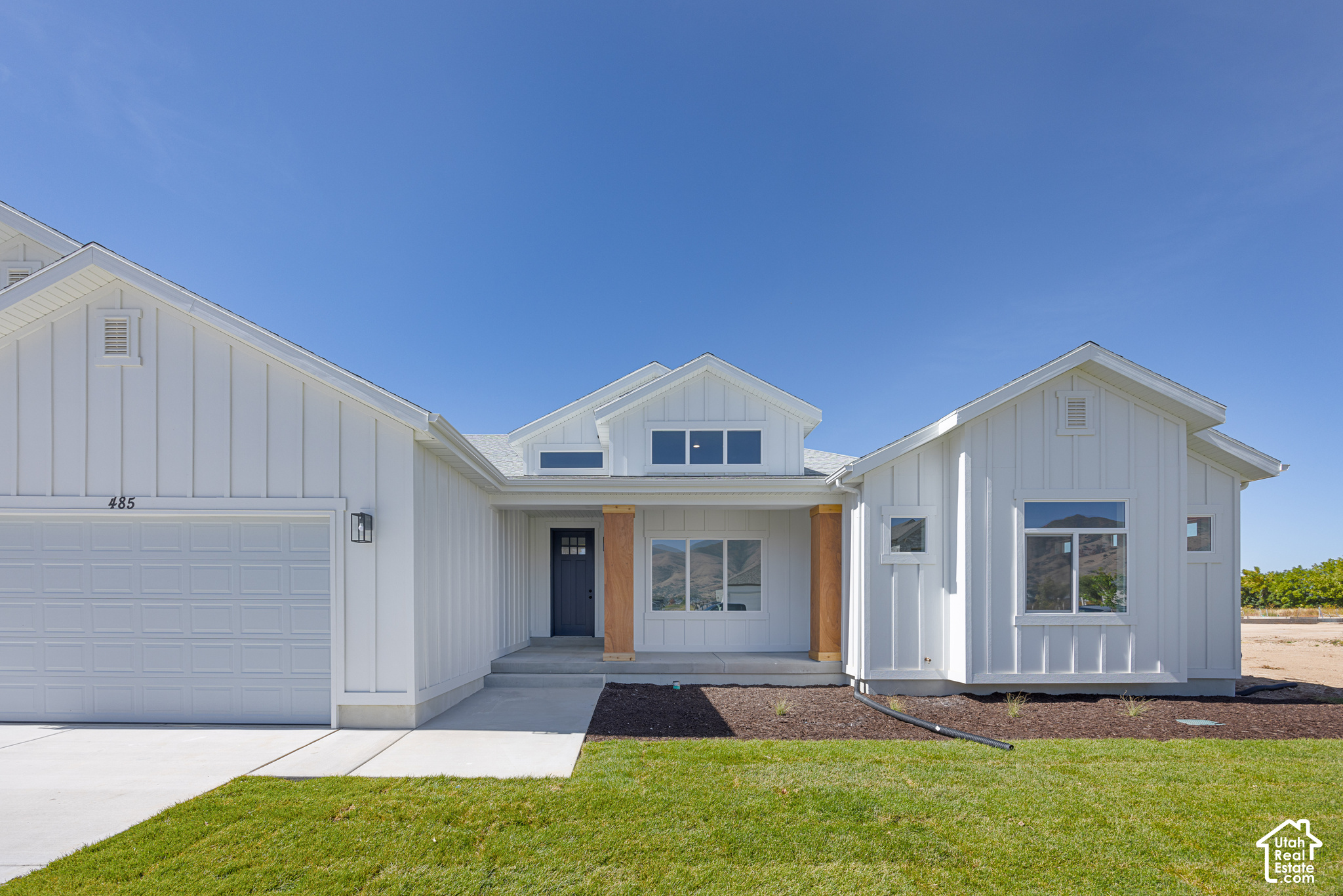 main property photo 6