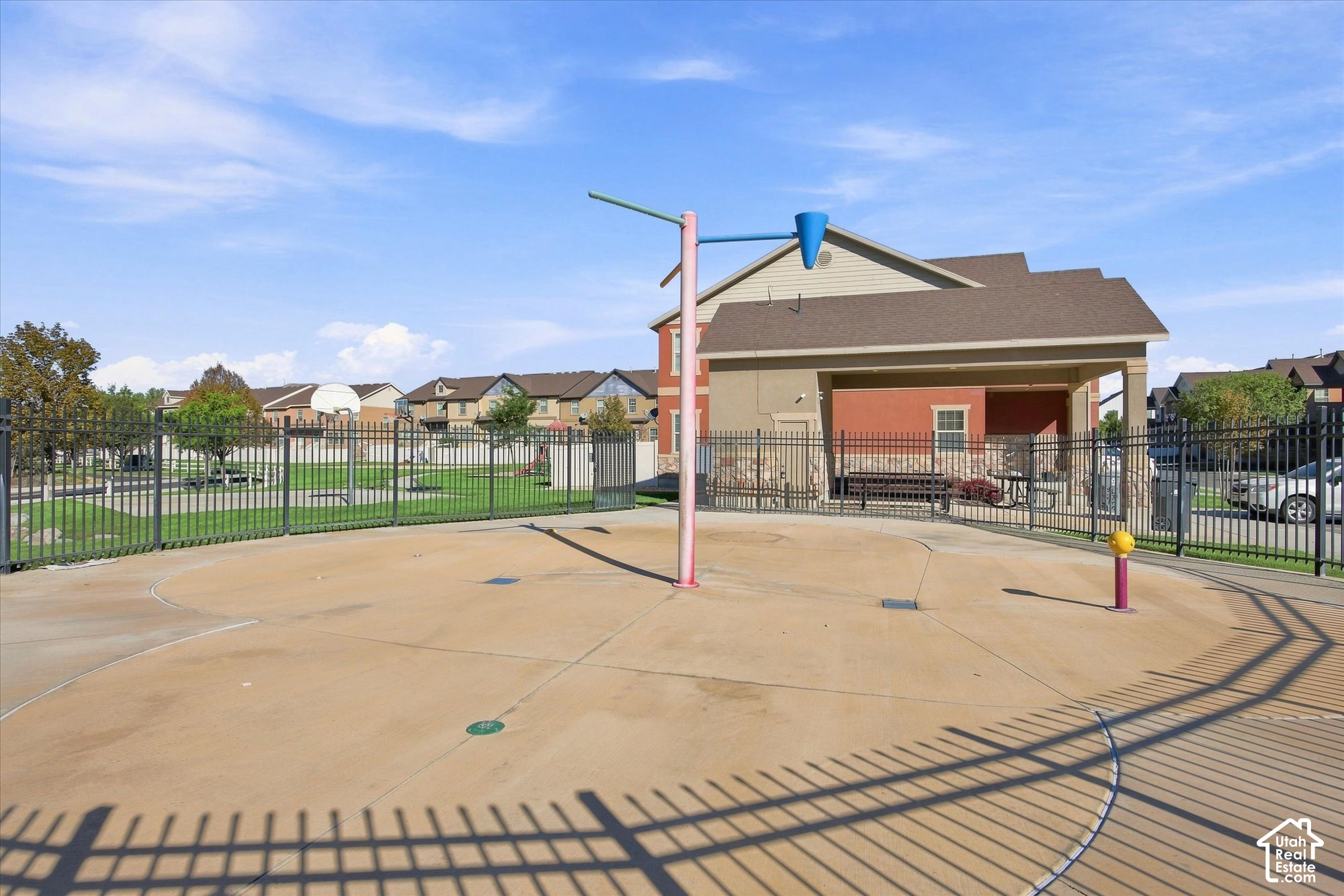 main property photo 19