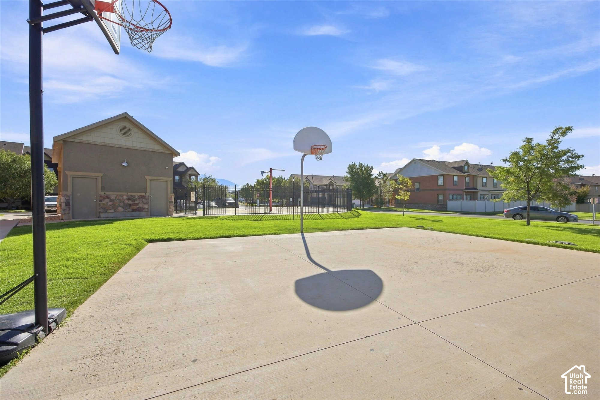 main property photo 20