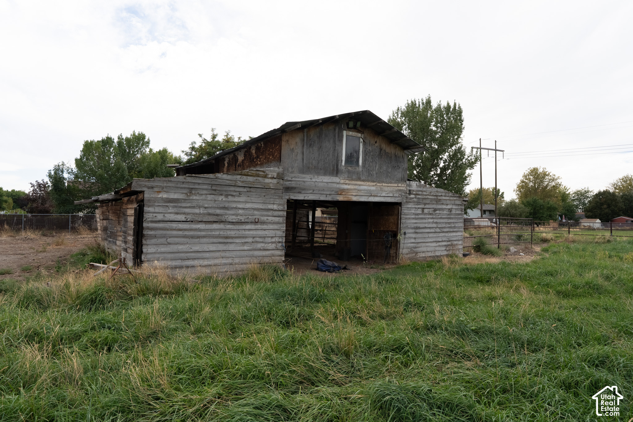 main property photo 48