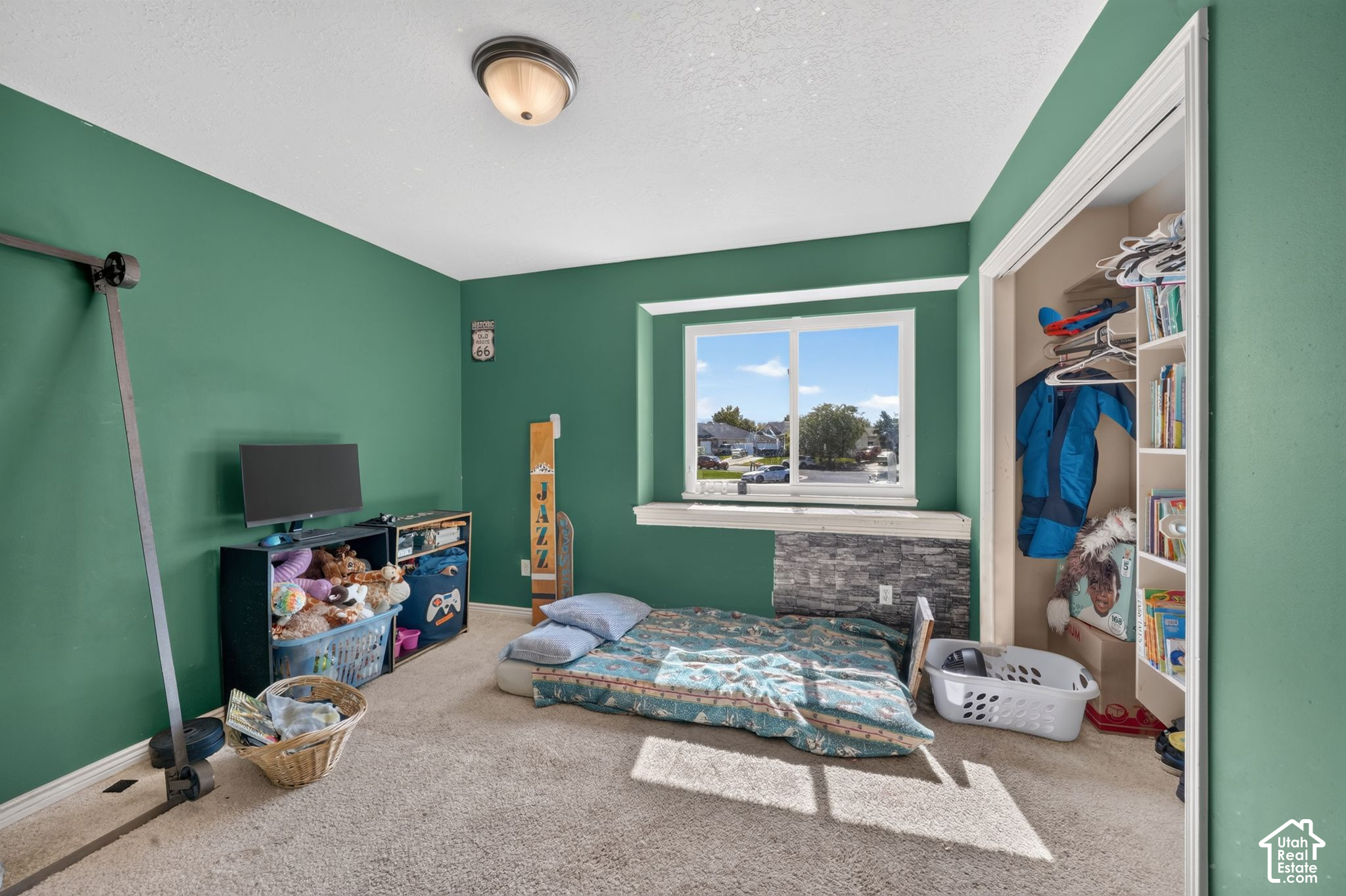main property photo 18