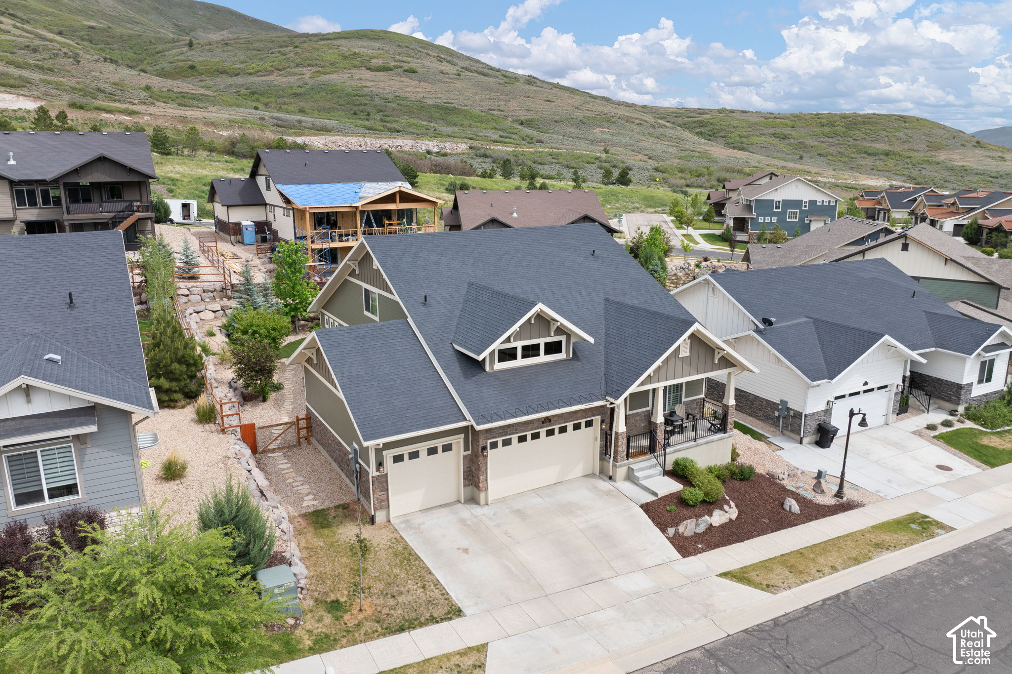 main property photo 50