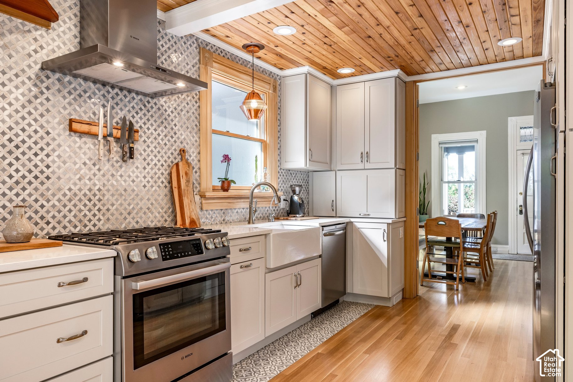 property viewer photo 15