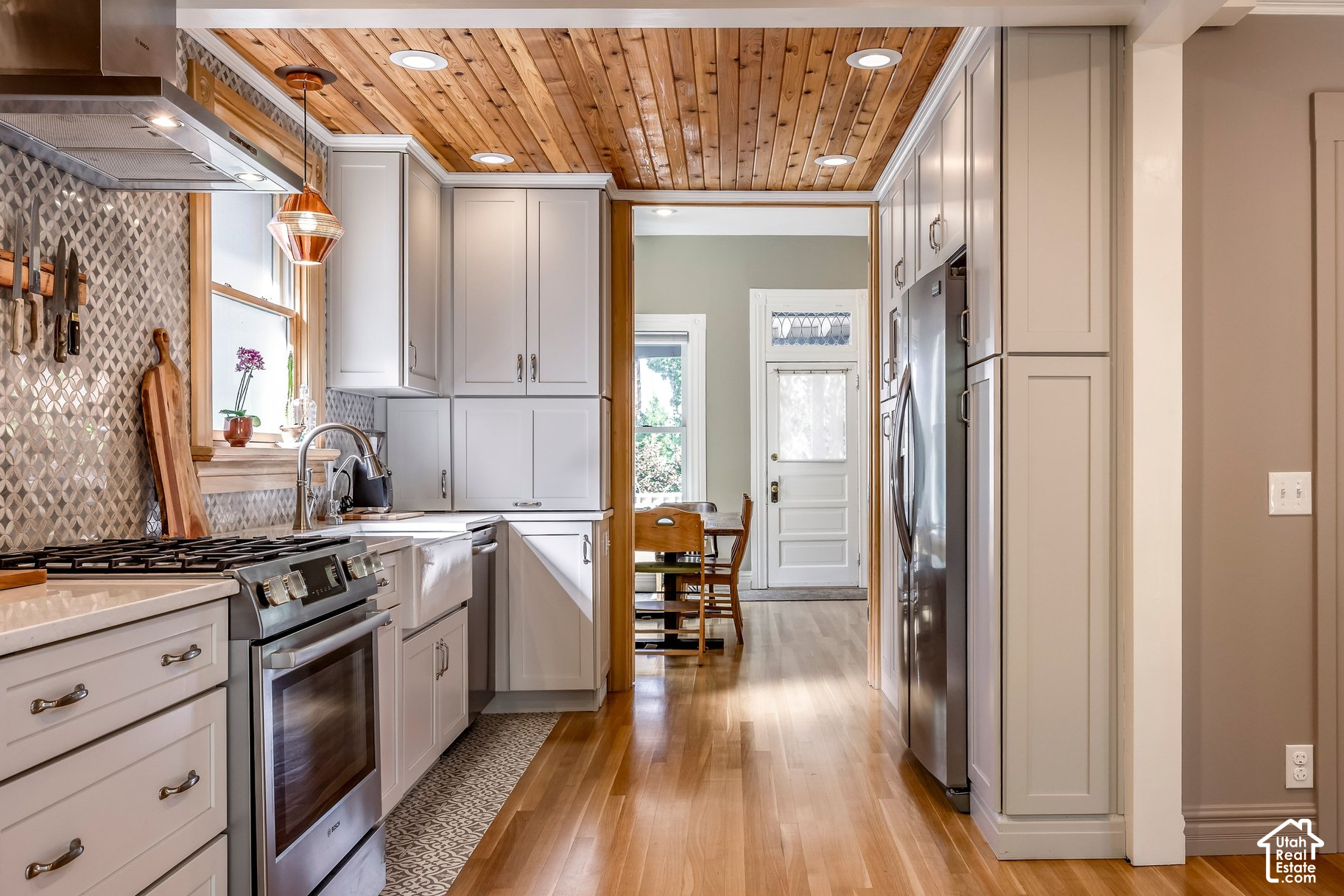 property viewer photo 16