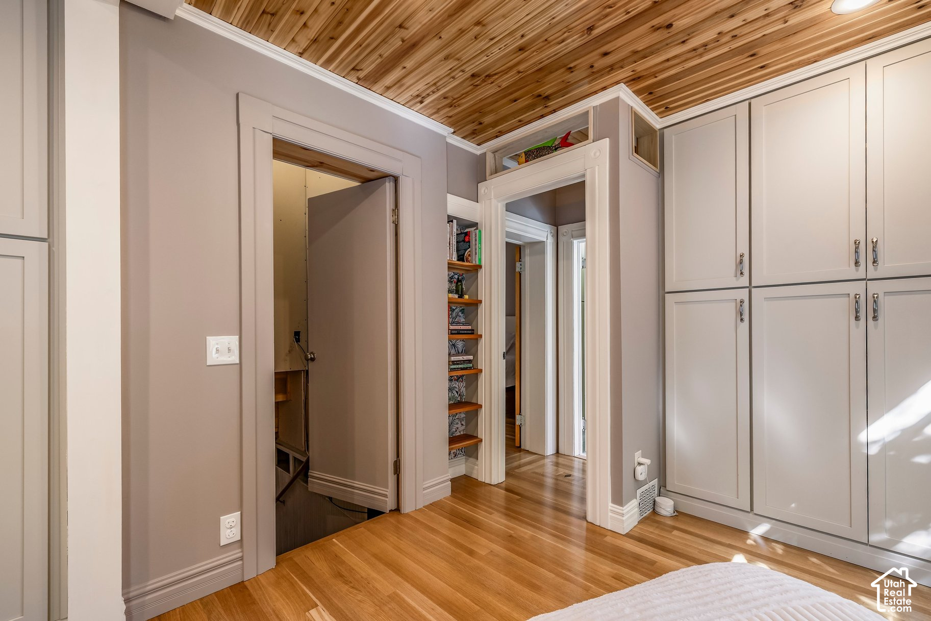 property viewer photo 19
