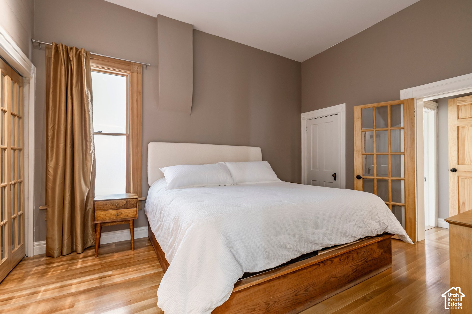 property viewer photo 21