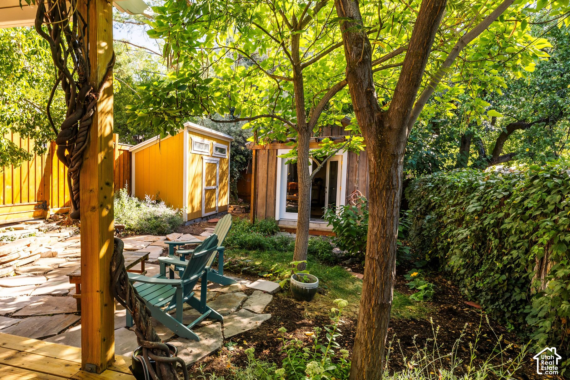 property viewer photo 35