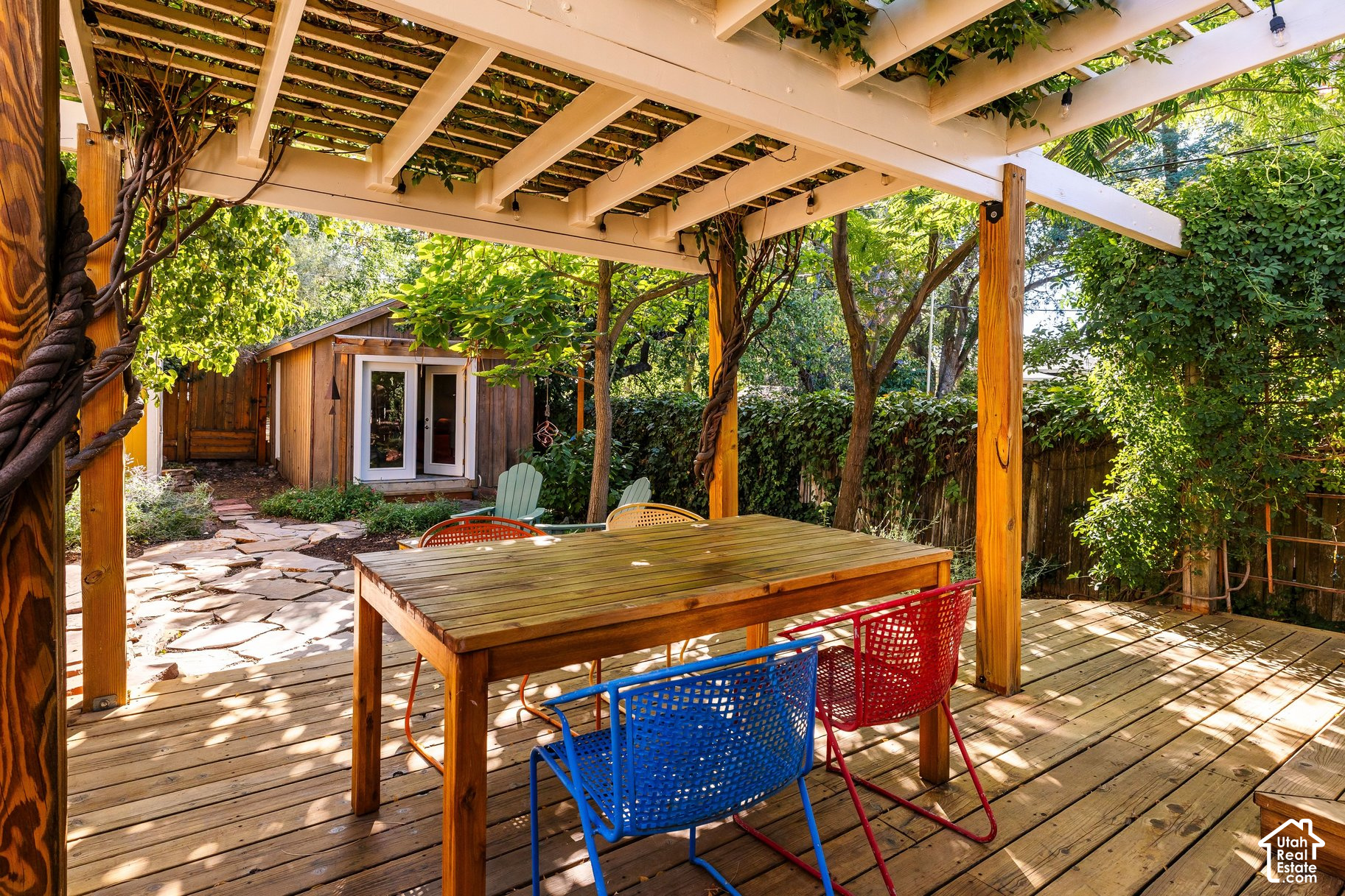 property viewer photo 37