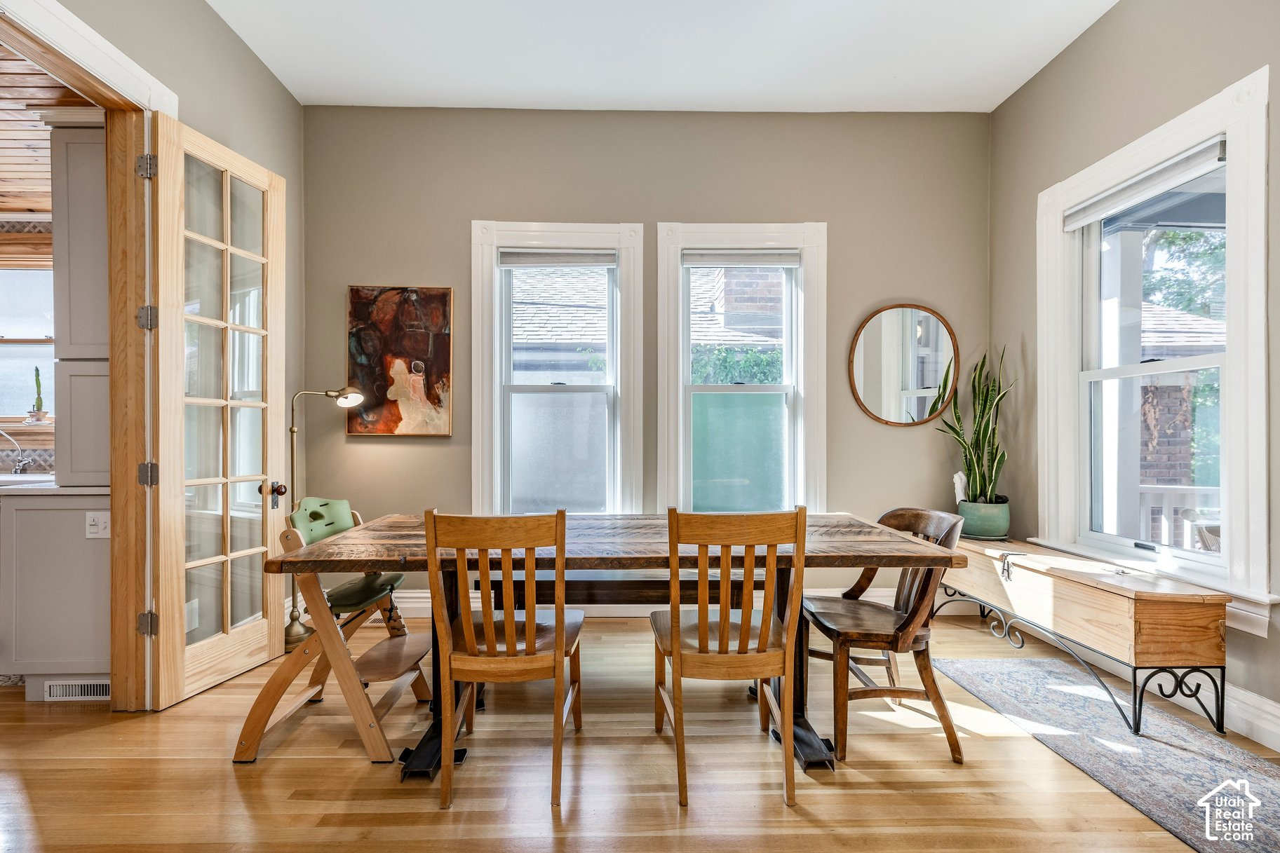 property viewer photo 6