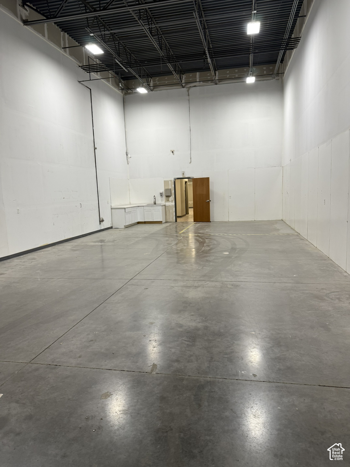 property viewer photo 10