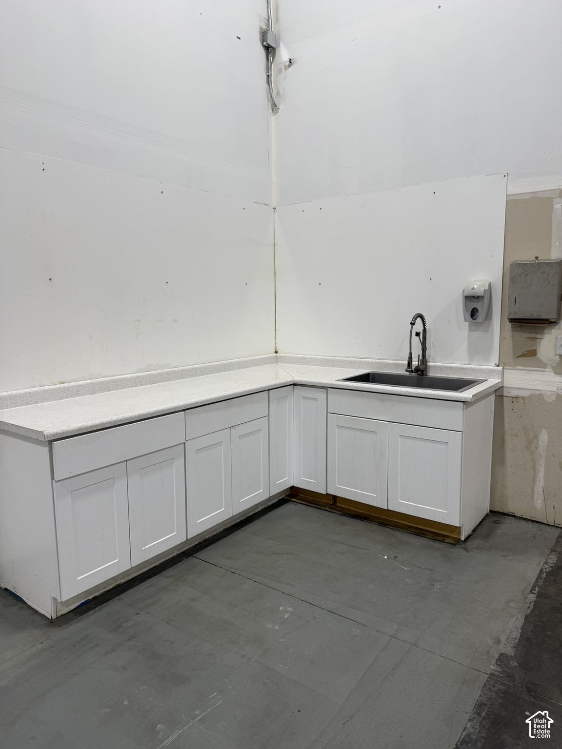 property viewer photo 11