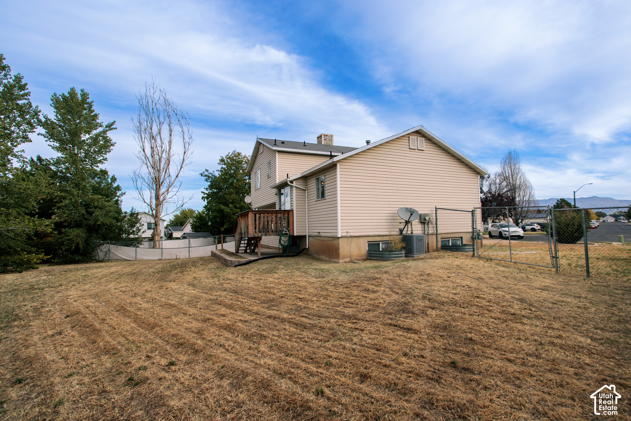 main property photo 37
