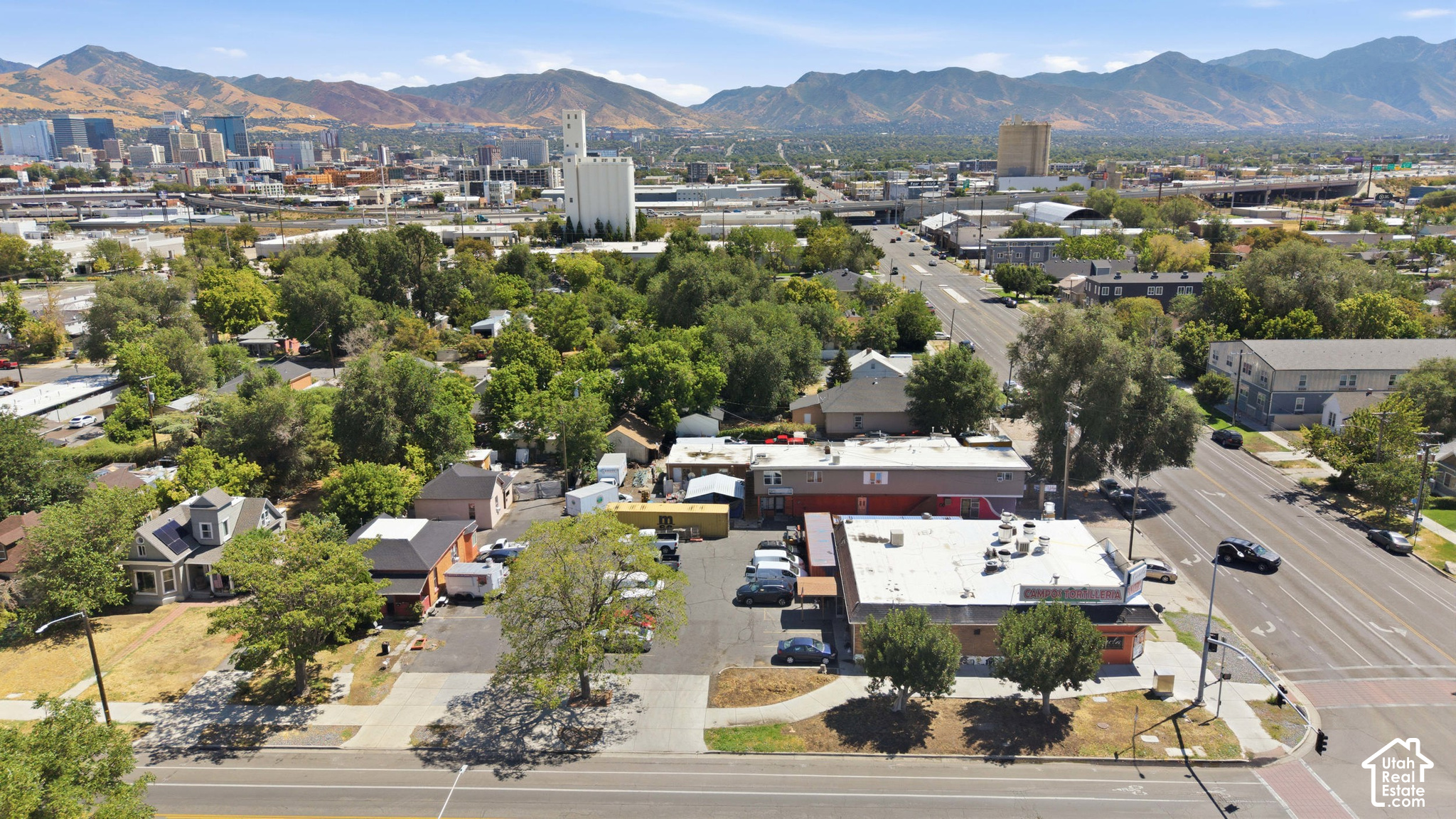 main property photo 5
