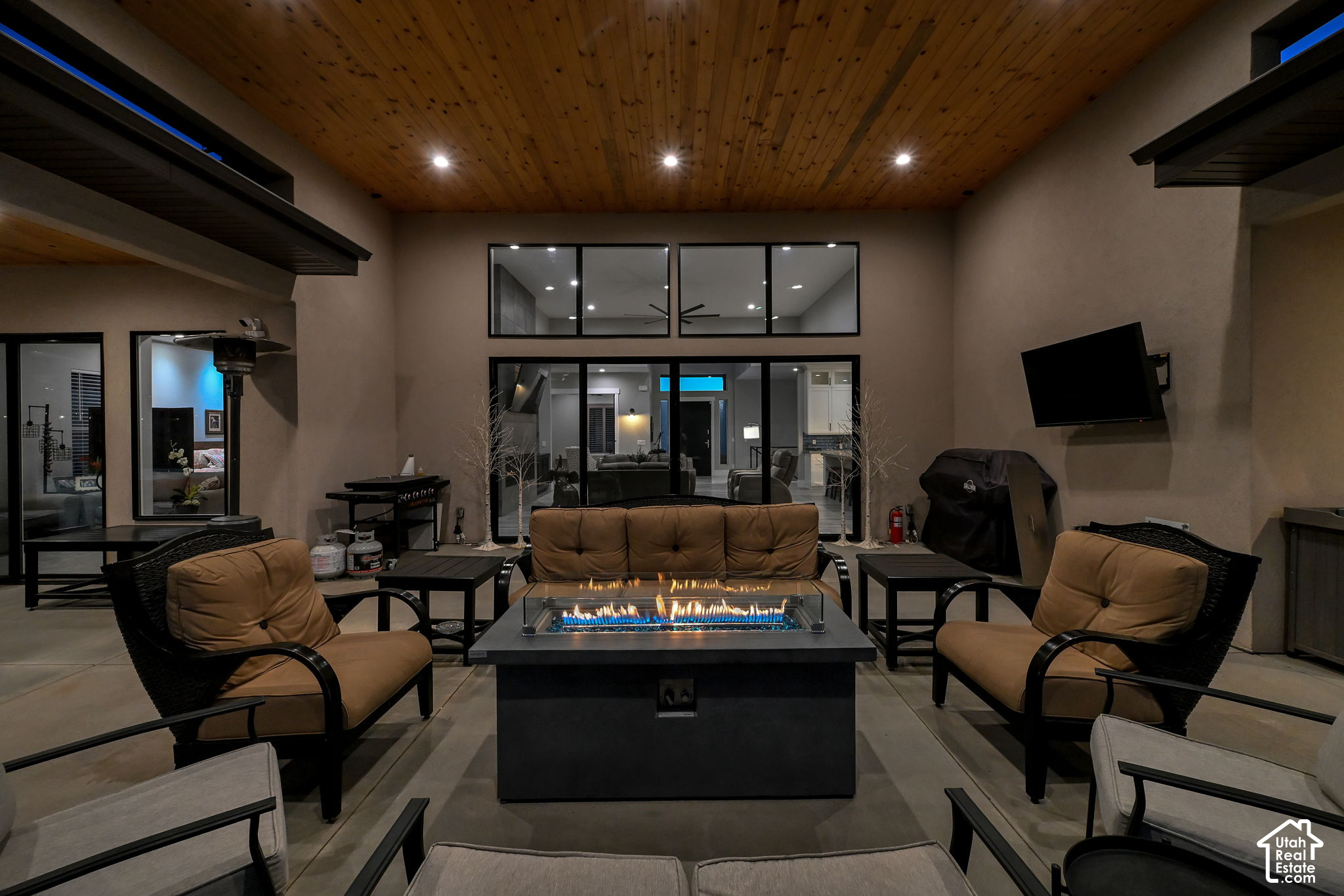 main property photo 56