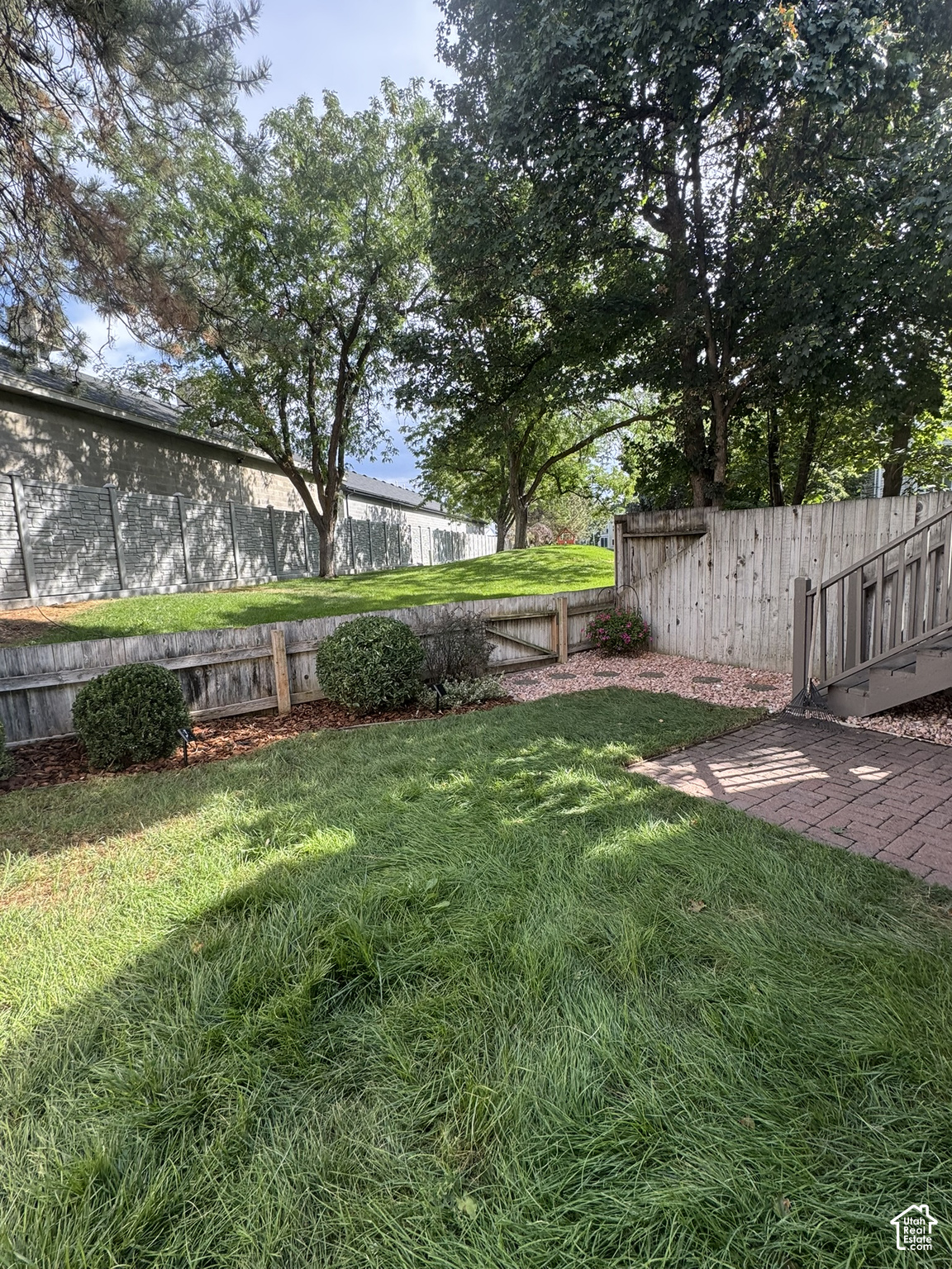 main property photo 39