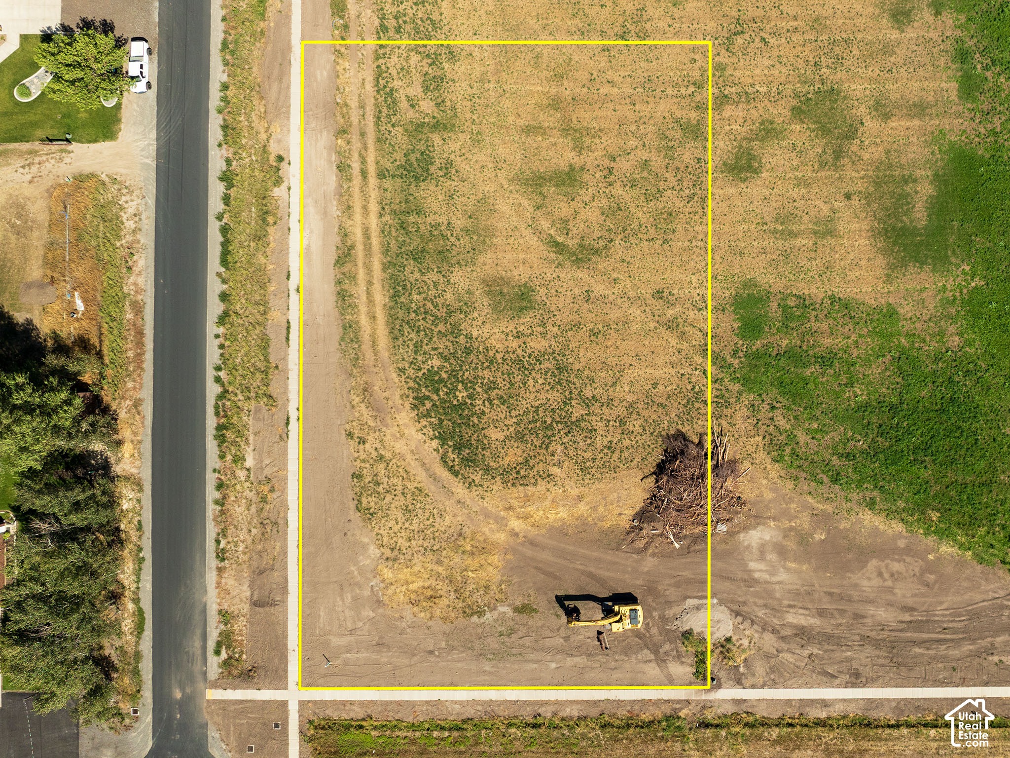 main property photo 13
