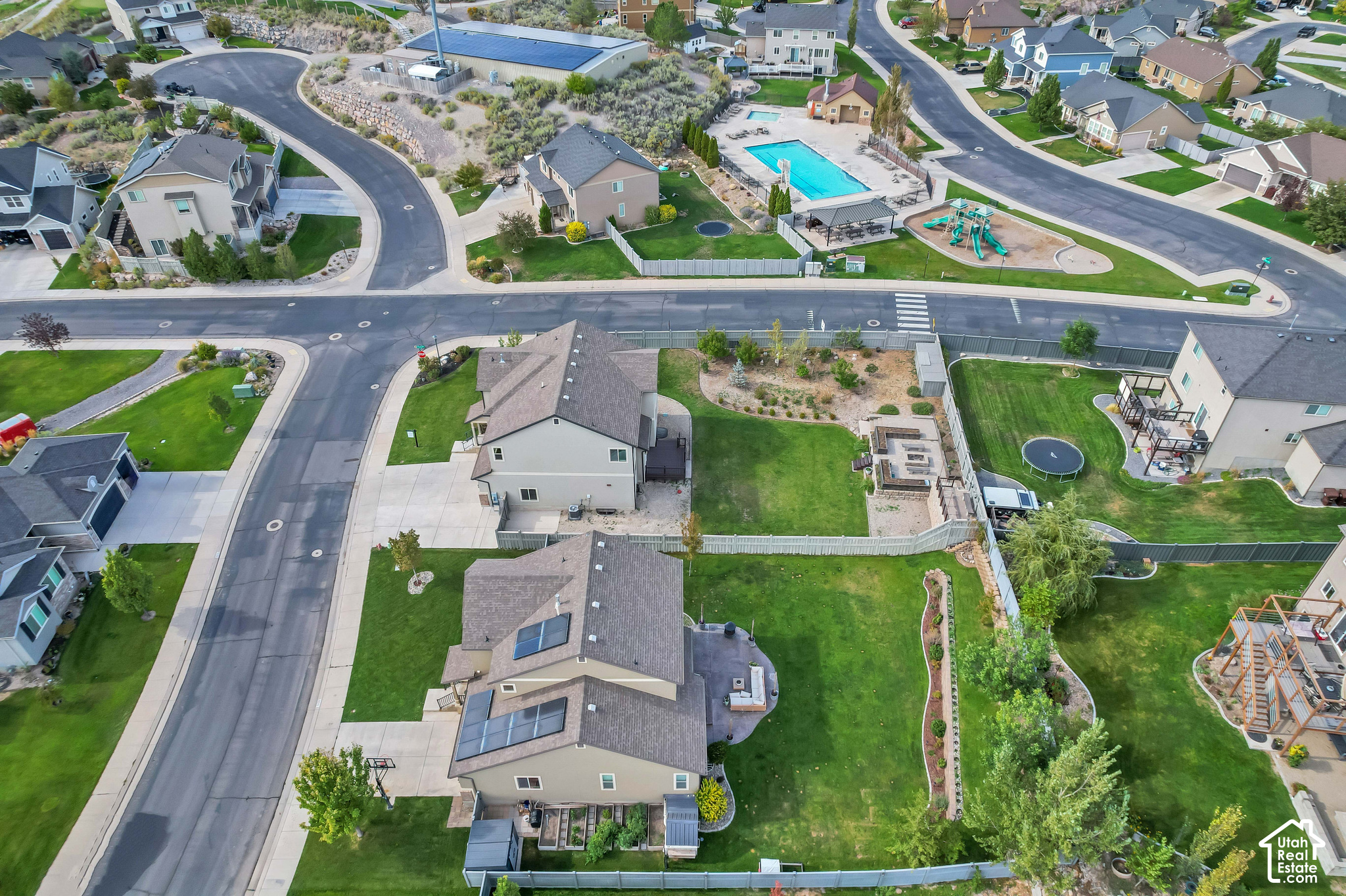 main property photo 78