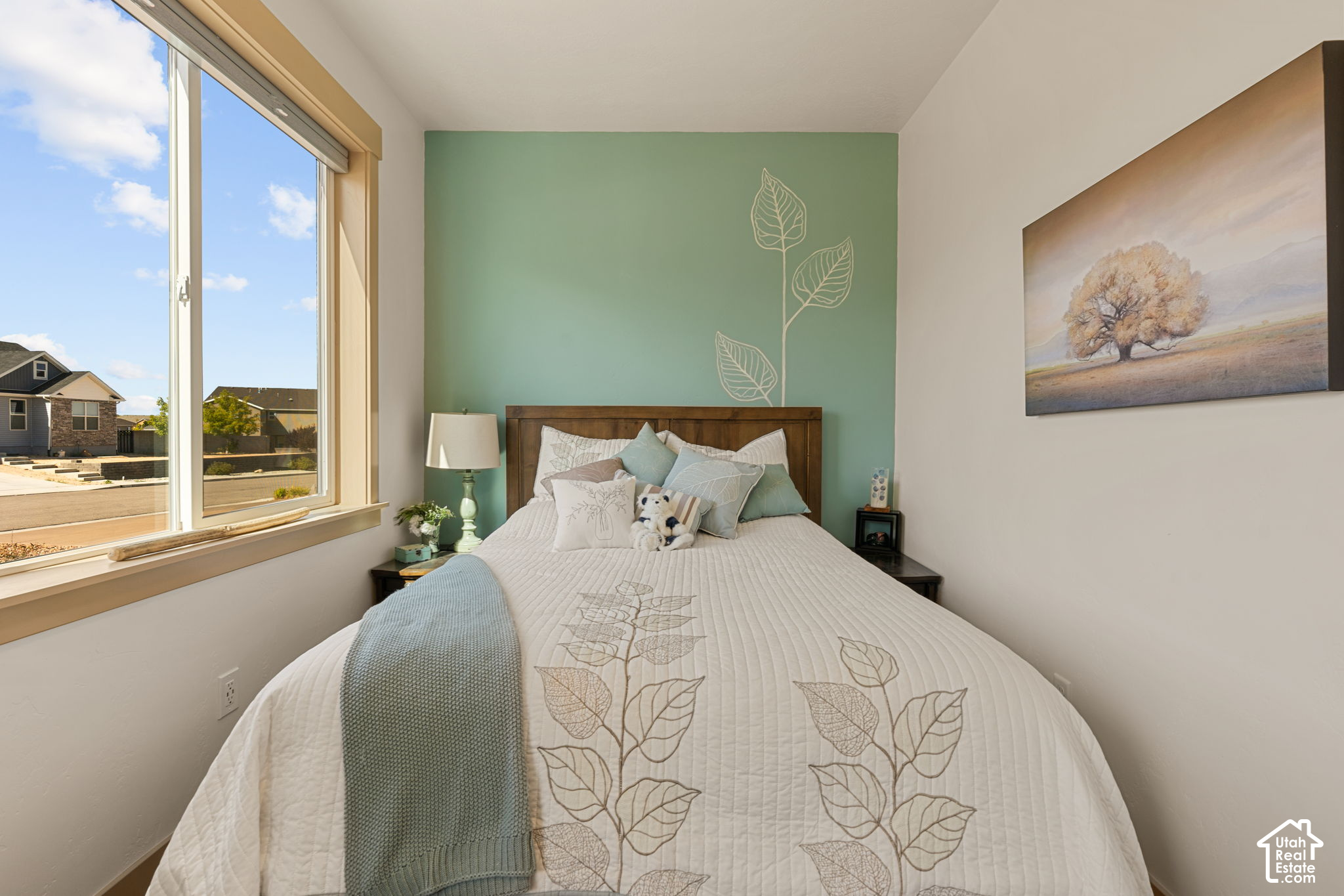 main property photo 20