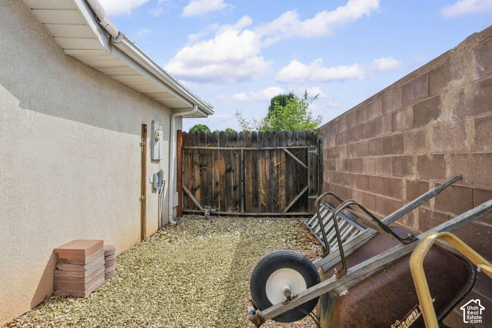 main property photo 39