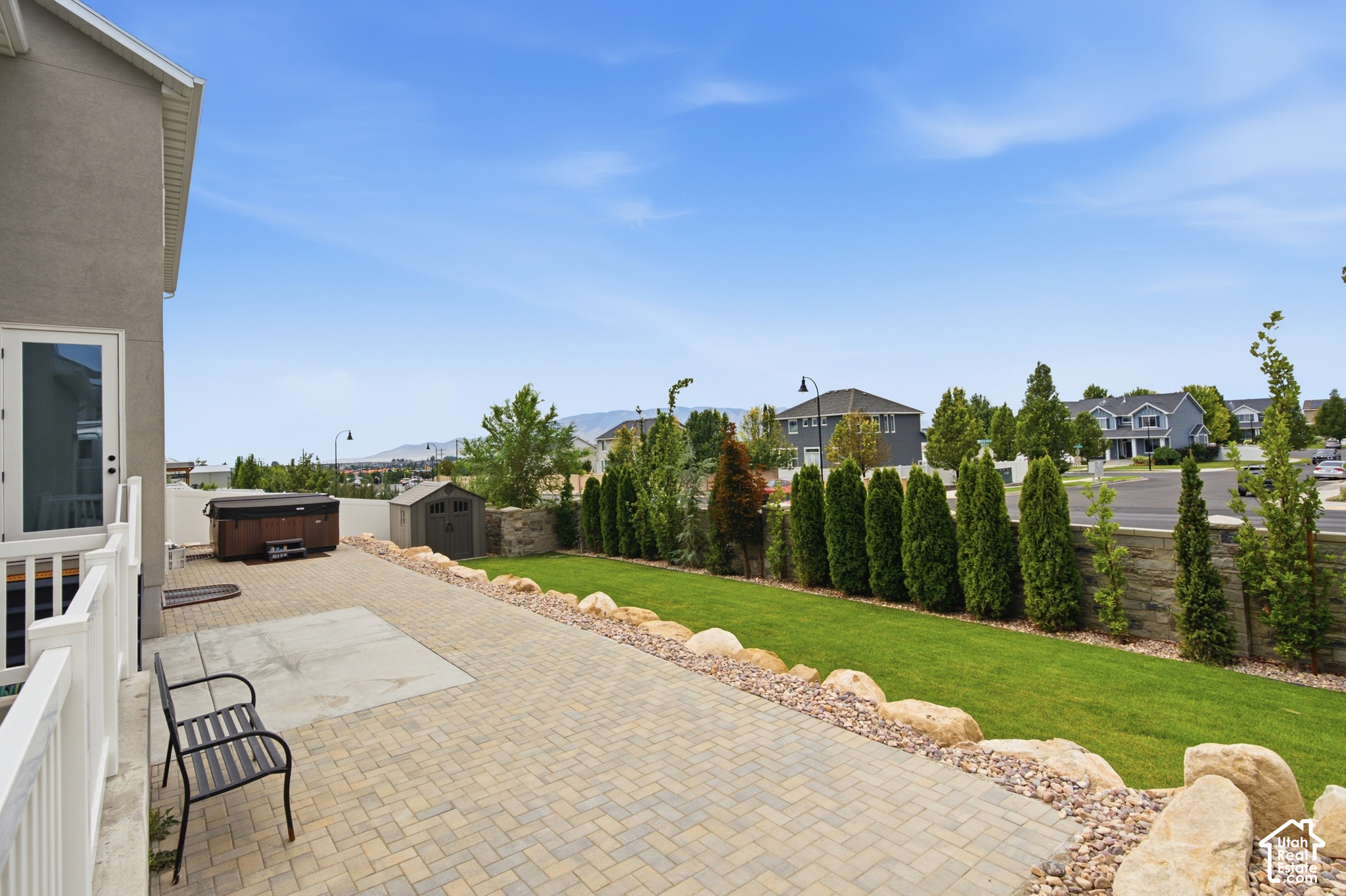 main property photo 6