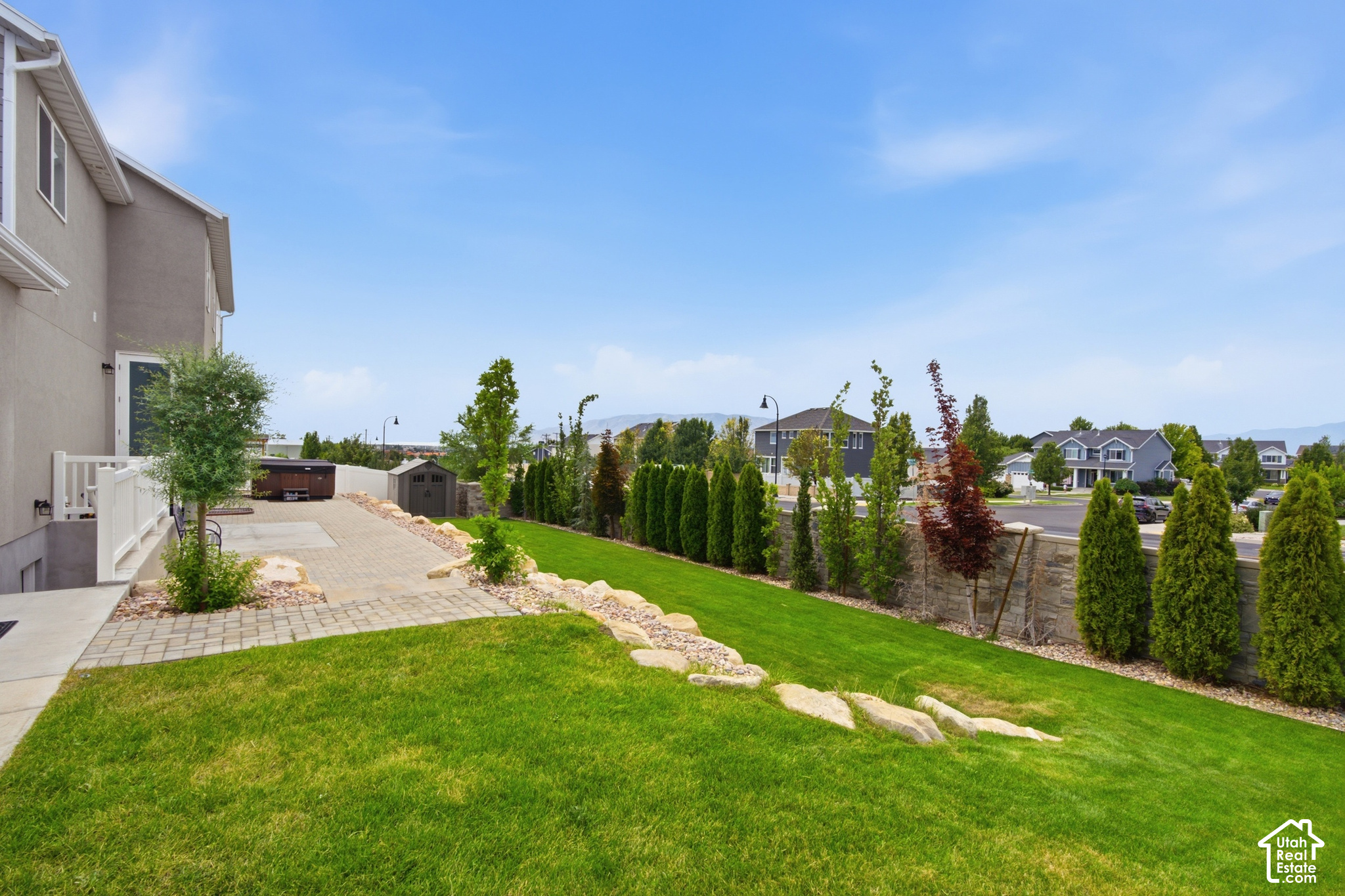 main property photo 8