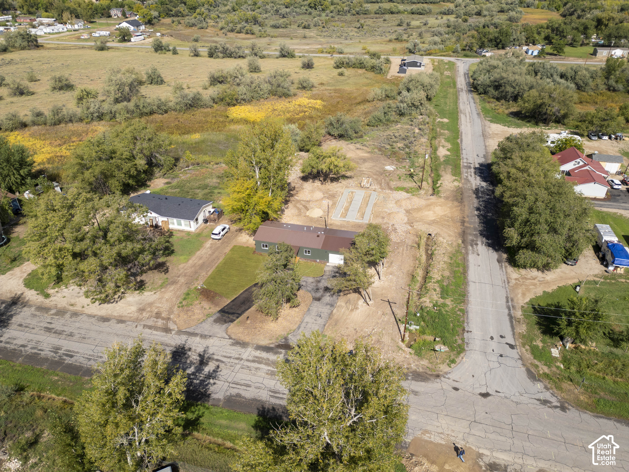 main property photo 35