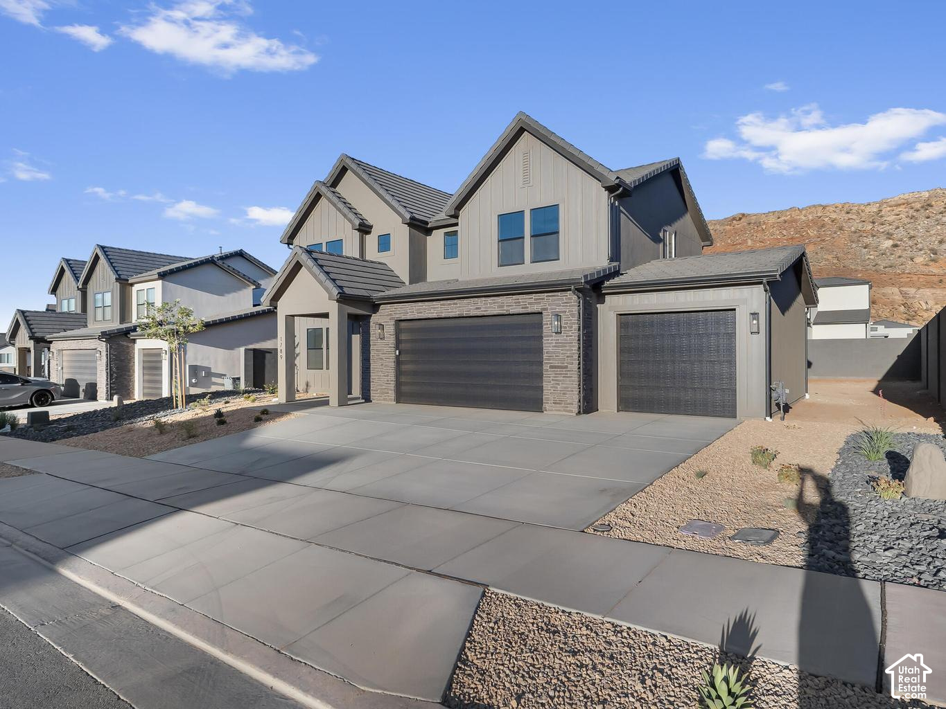 main property photo 45