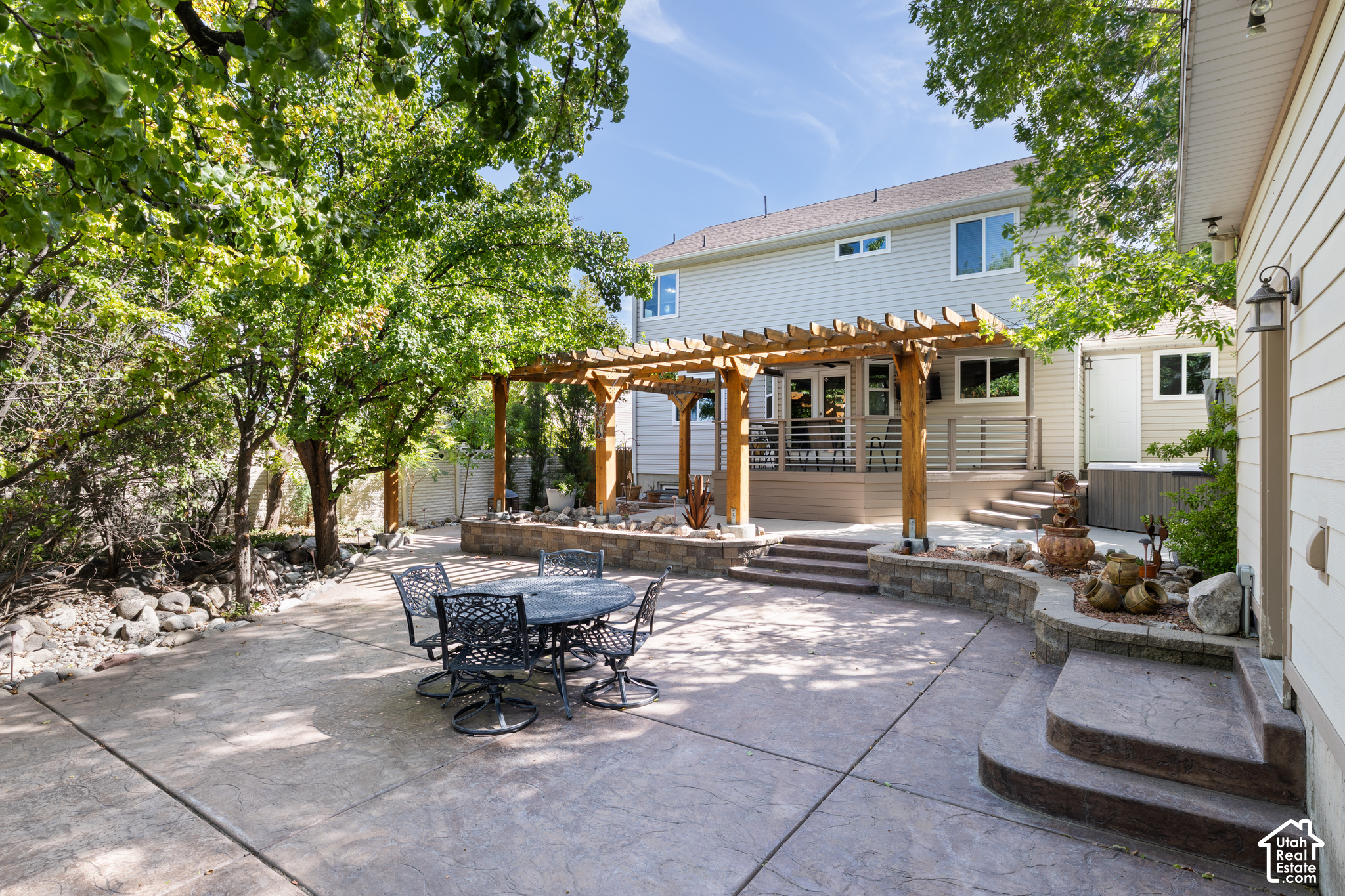 main property photo 42
