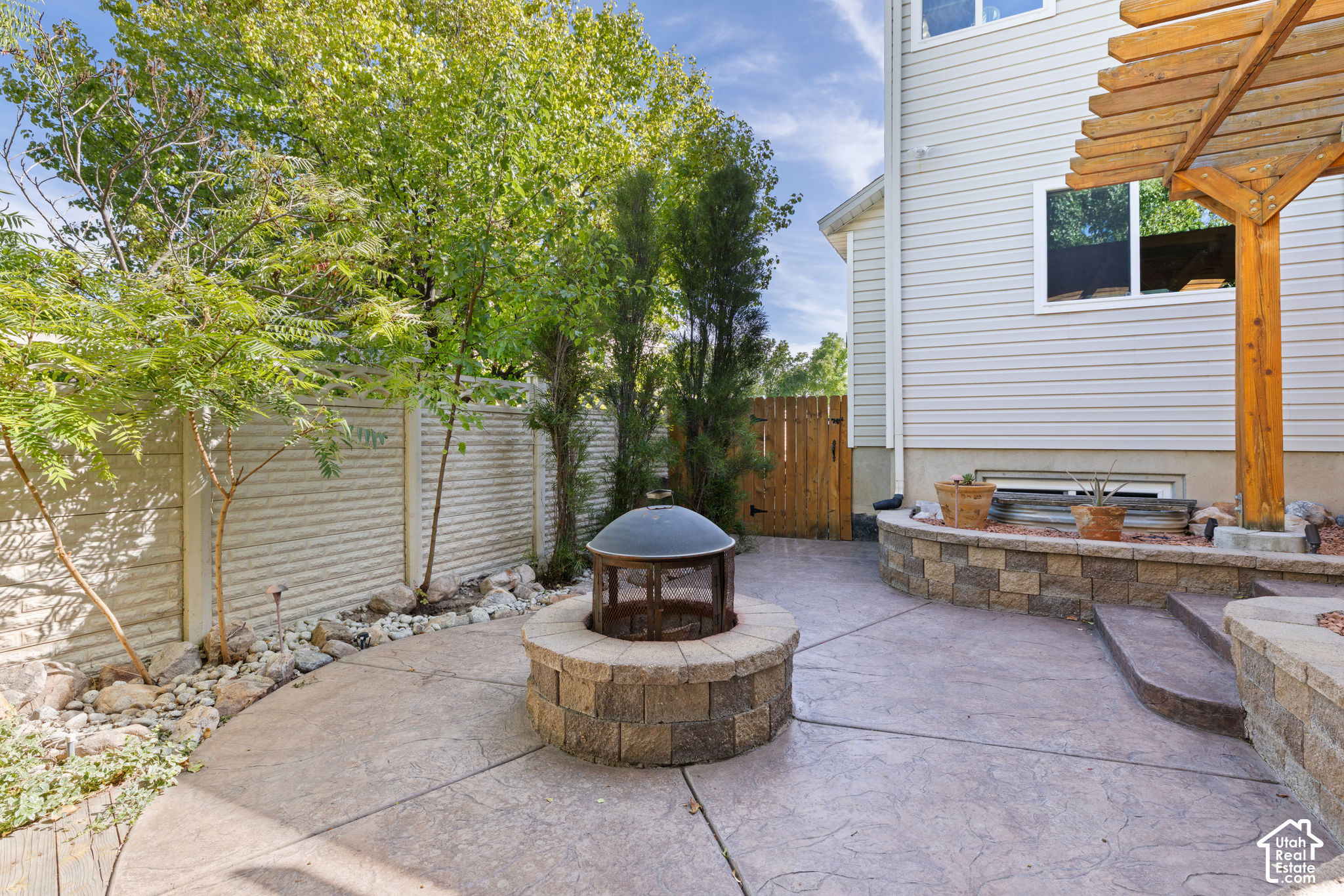 main property photo 44