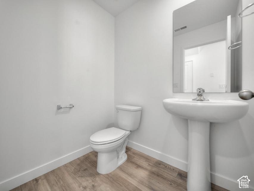 main property photo 13