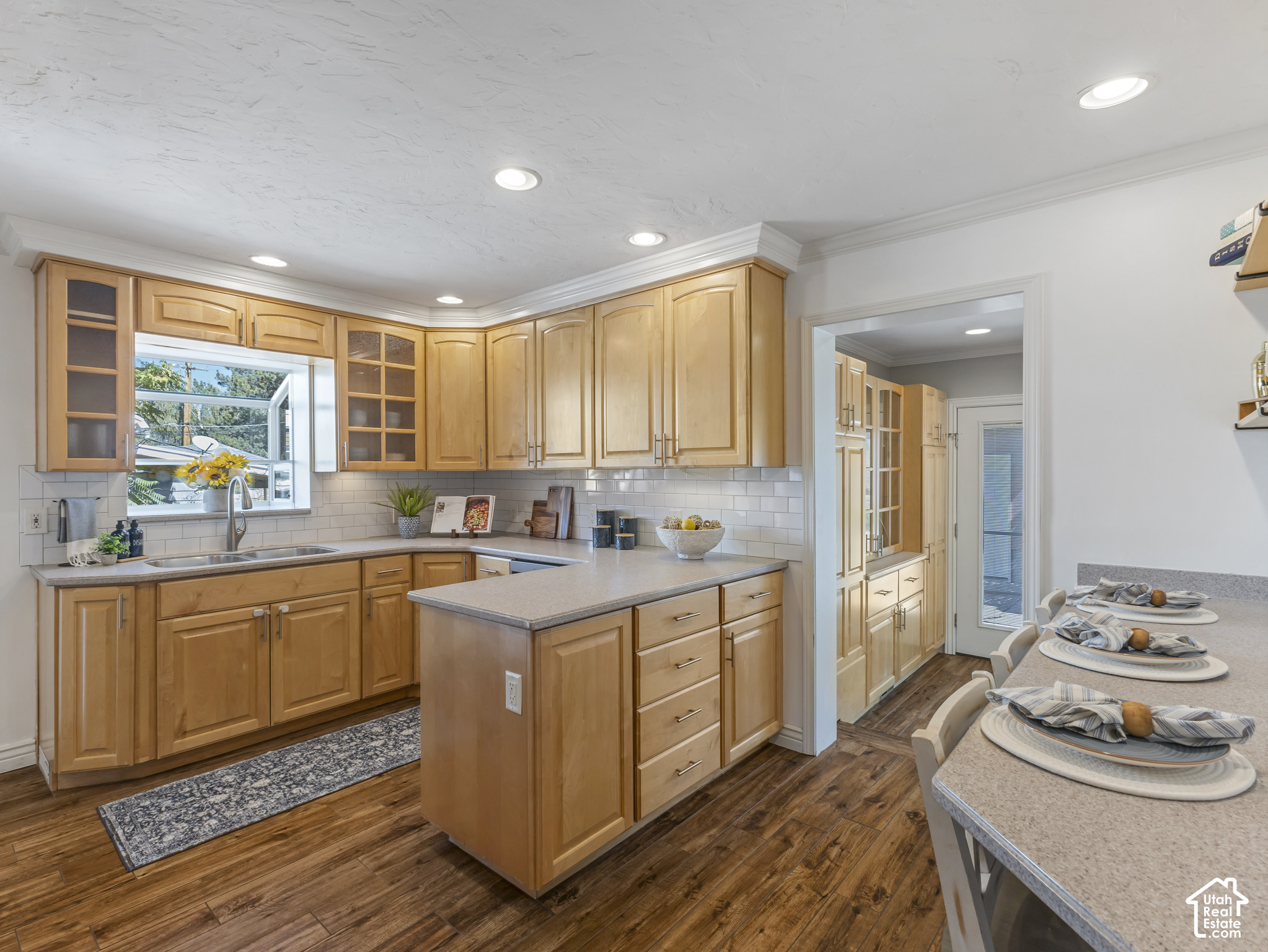 property viewer photo 2