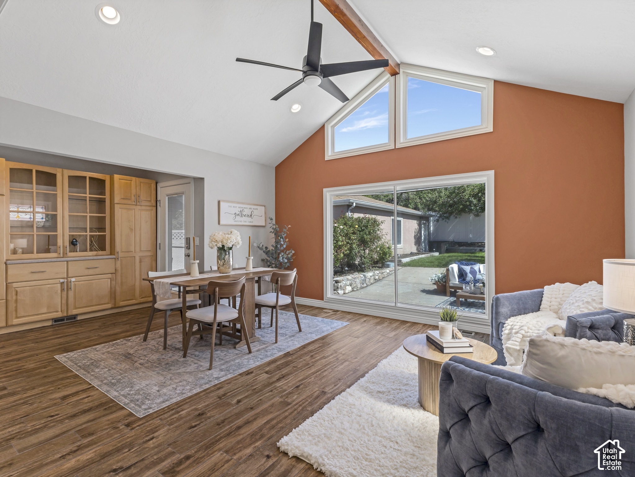 property viewer photo 4