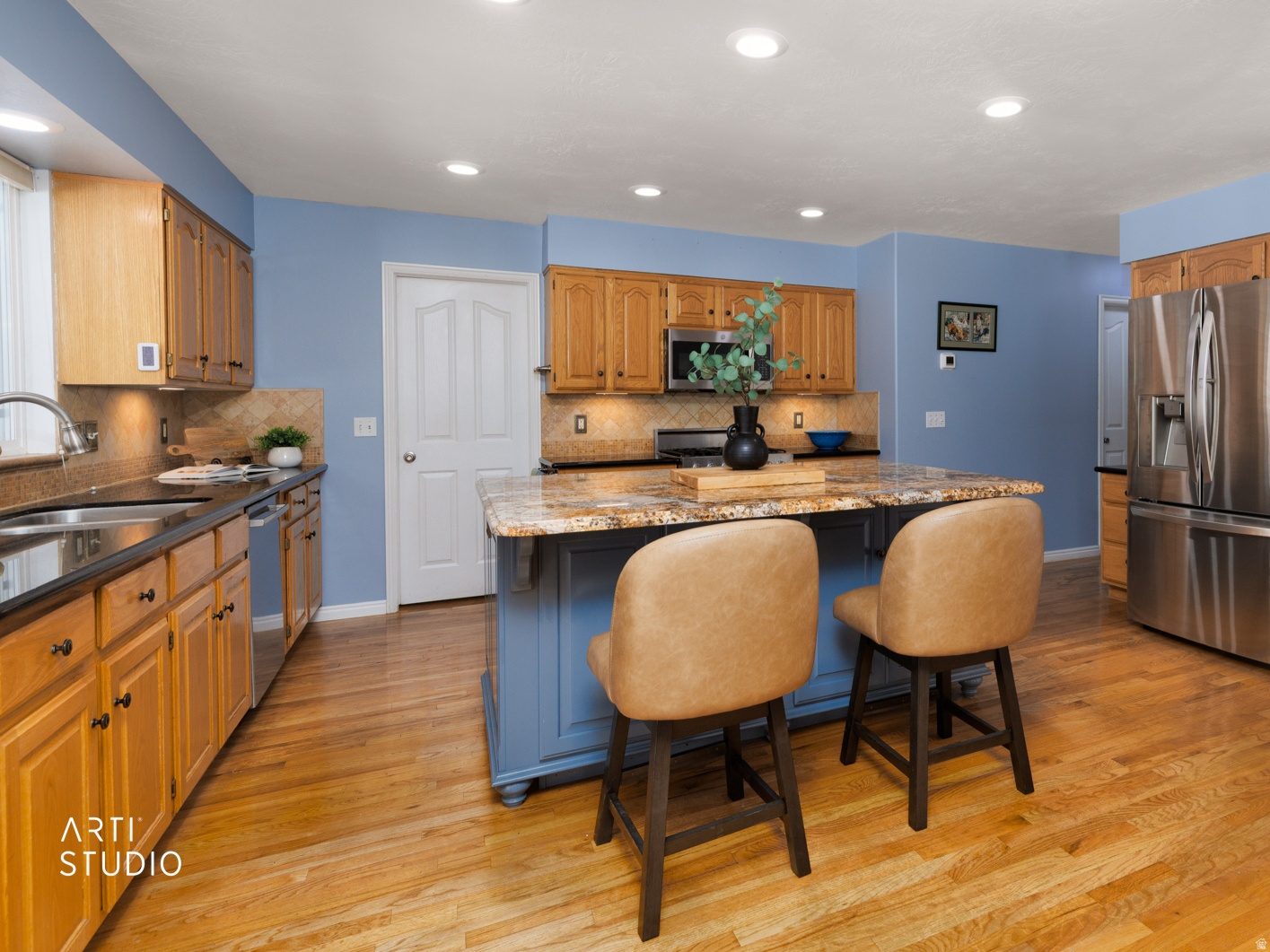 main property photo 14